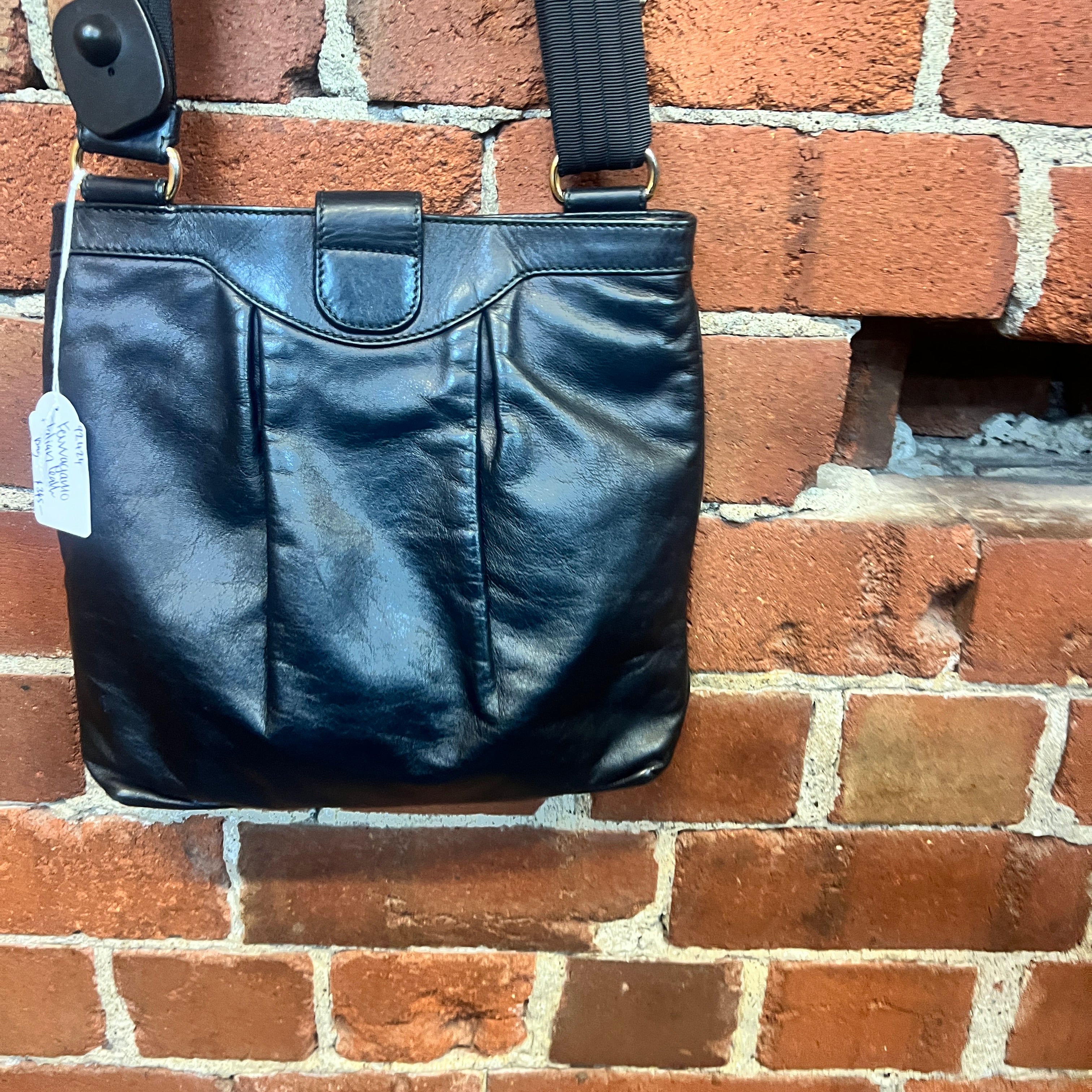 SALVADORE FERRAGAMO leather handbag