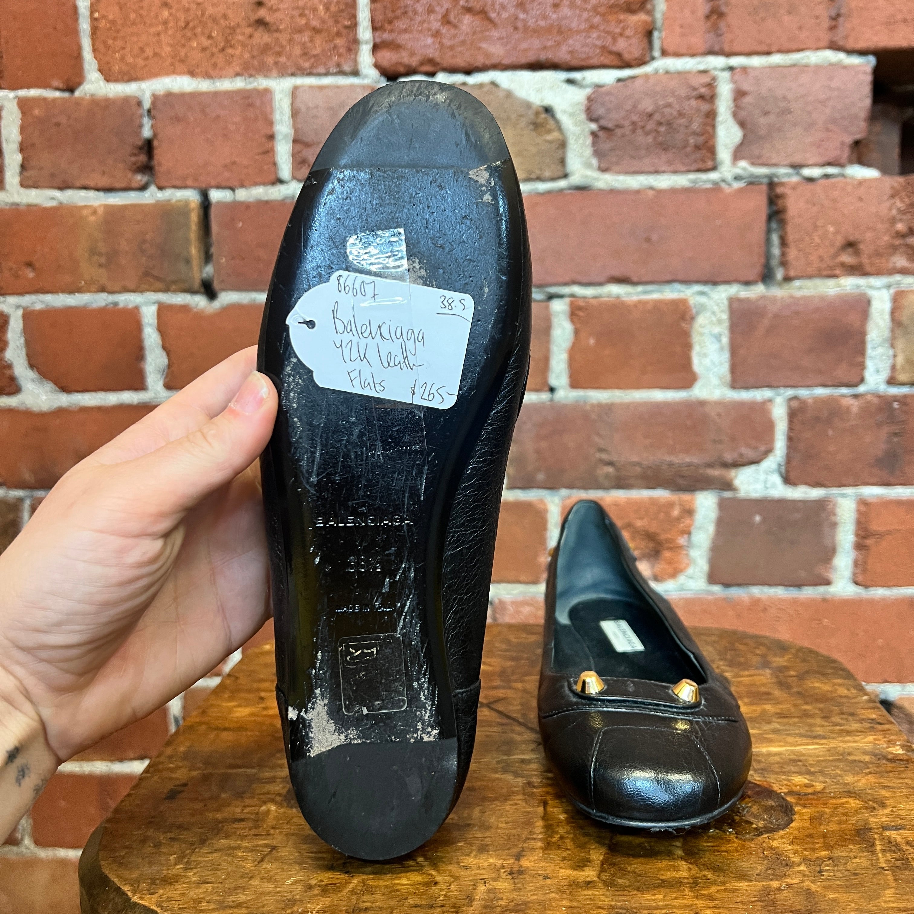 BALENCIAGA leather ballet flats 38.5