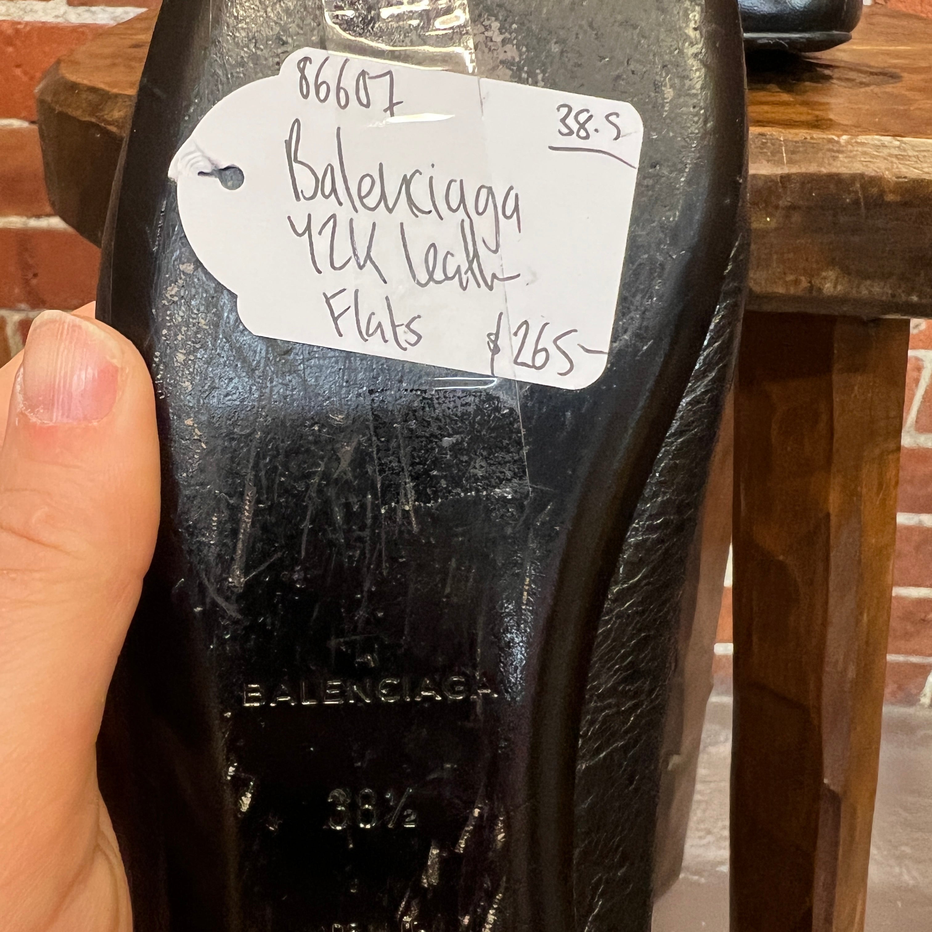 BALENCIAGA leather ballet flats 38.5