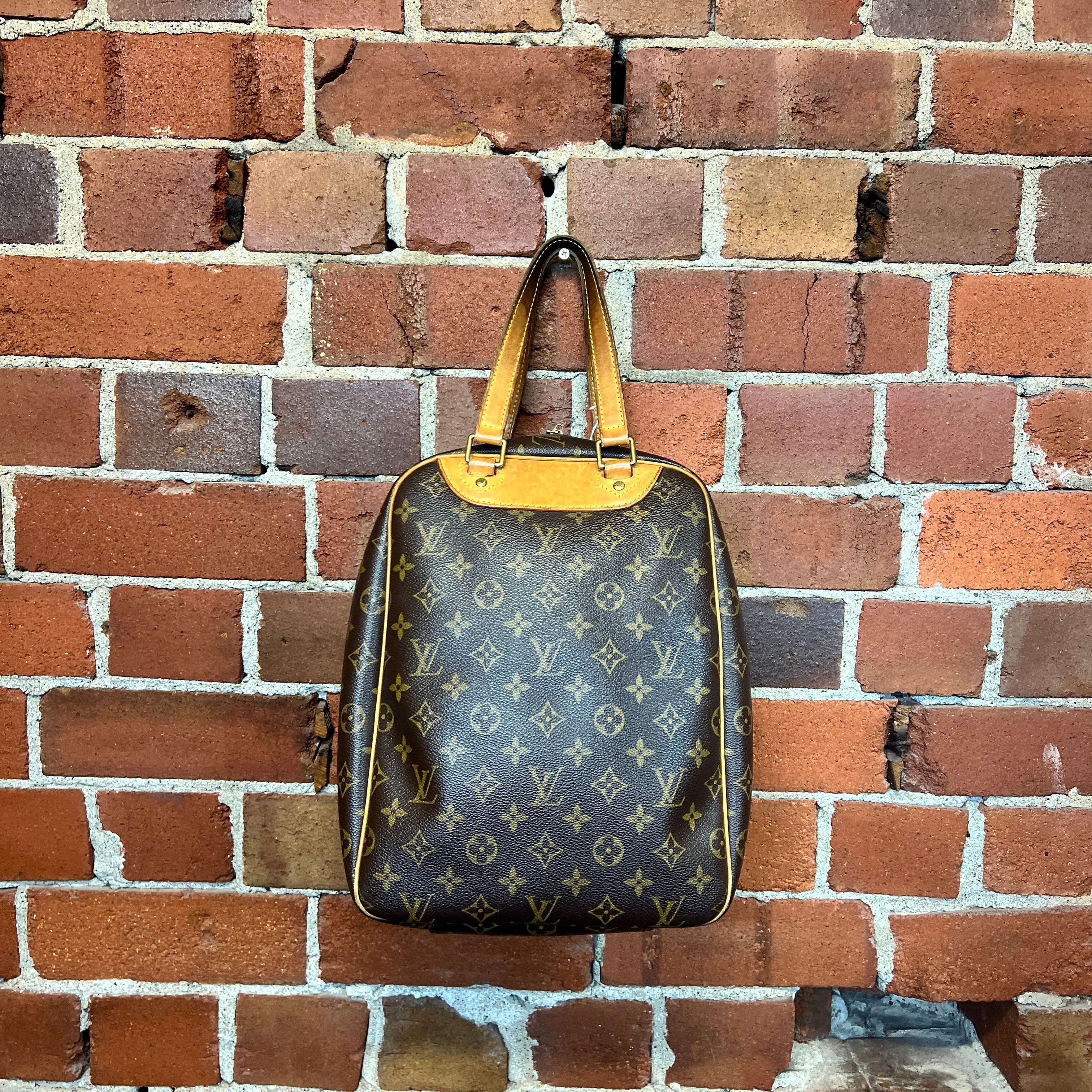LOUIS VUITTON  bowling style bag