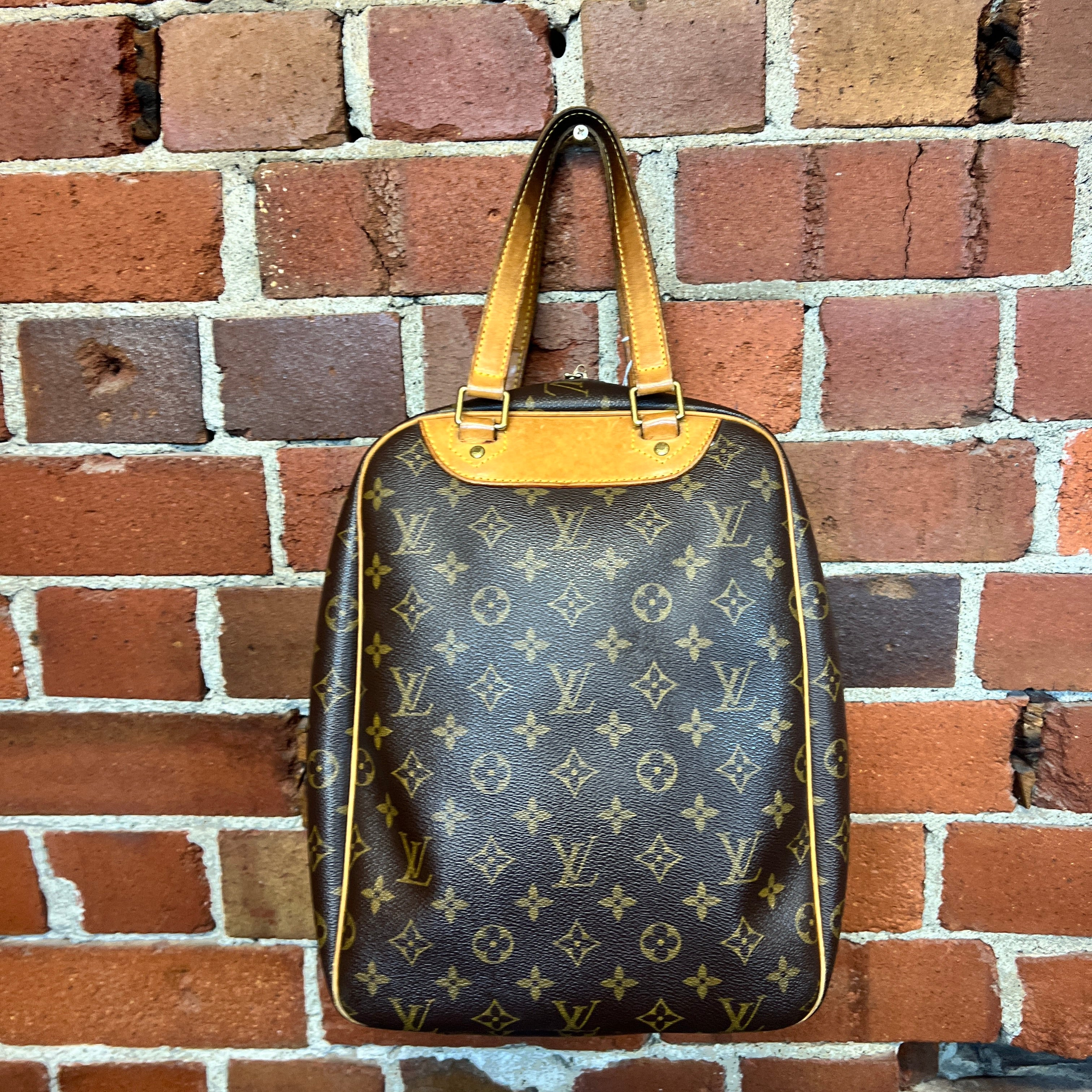 LOUIS VUITTON  bowling style bag