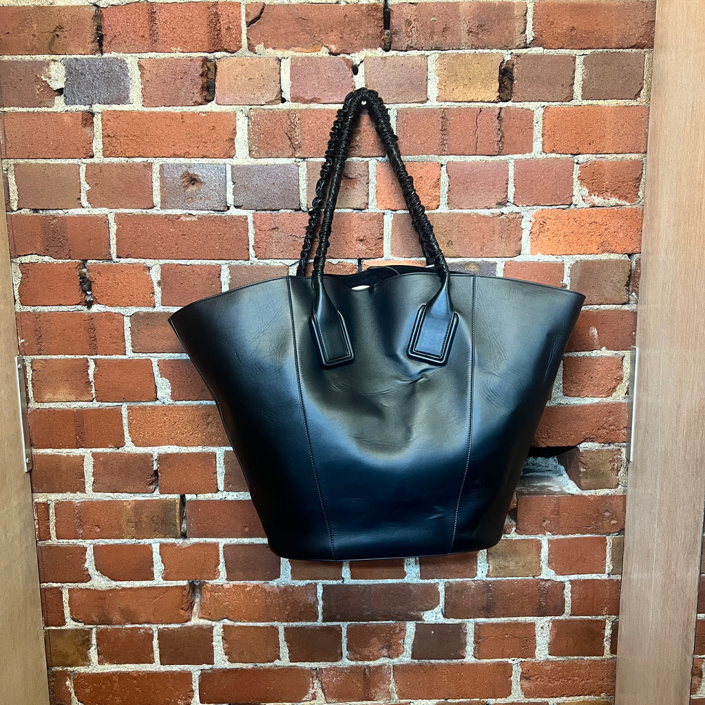 BOTTEGA VENETTA large leather bag