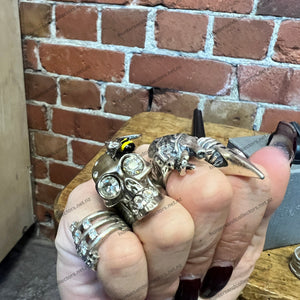 ALEXANDER MCQUEEN bee skull ring – Wellington Hunters and Collectors