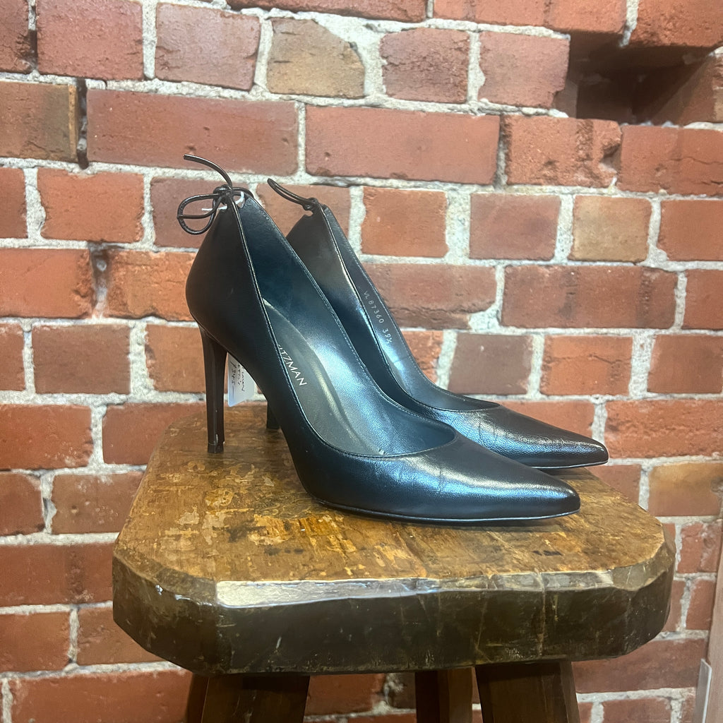 STEWART WEITZMAN  leather hells 39.5