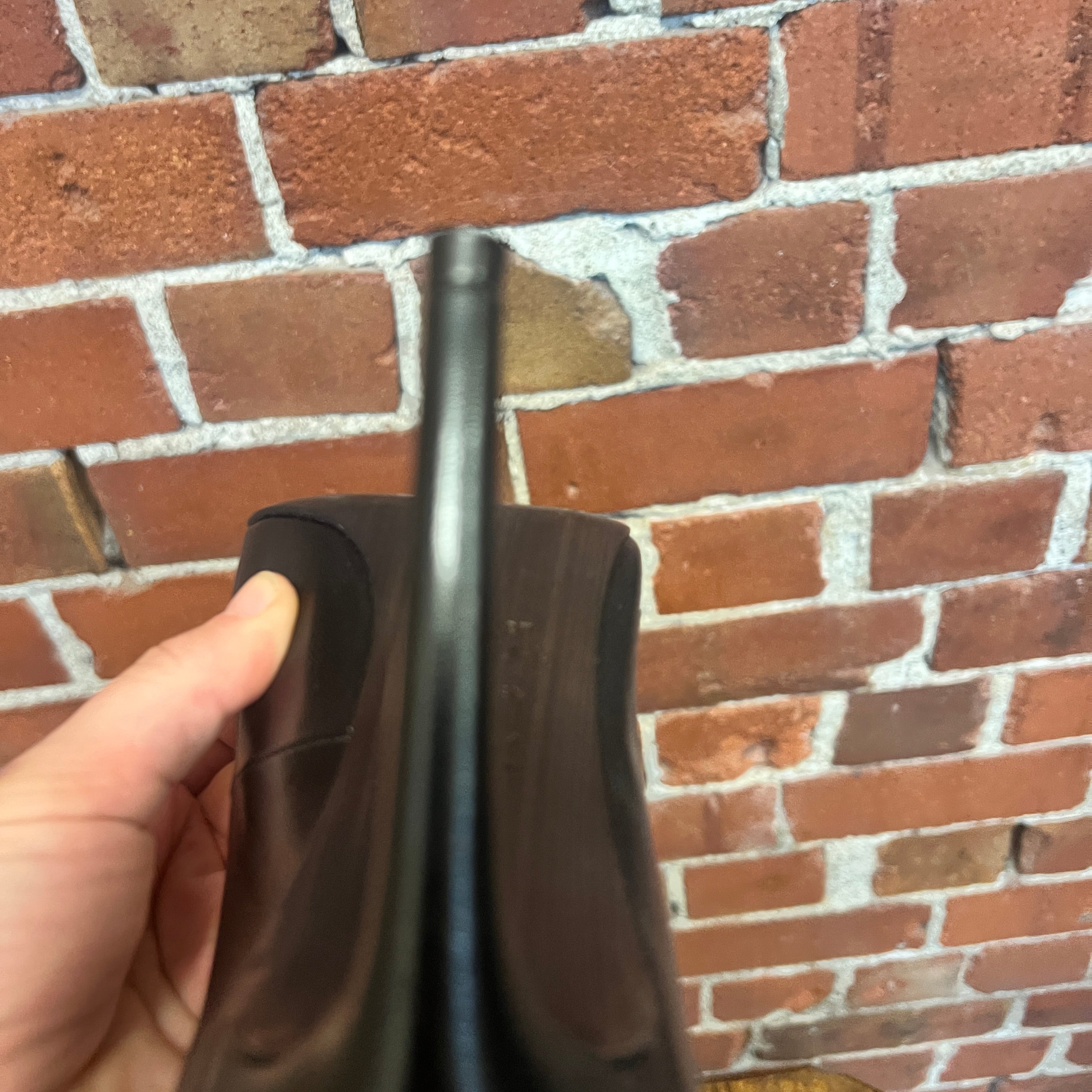 STEWART WEITZMAN  leather hells 39.5