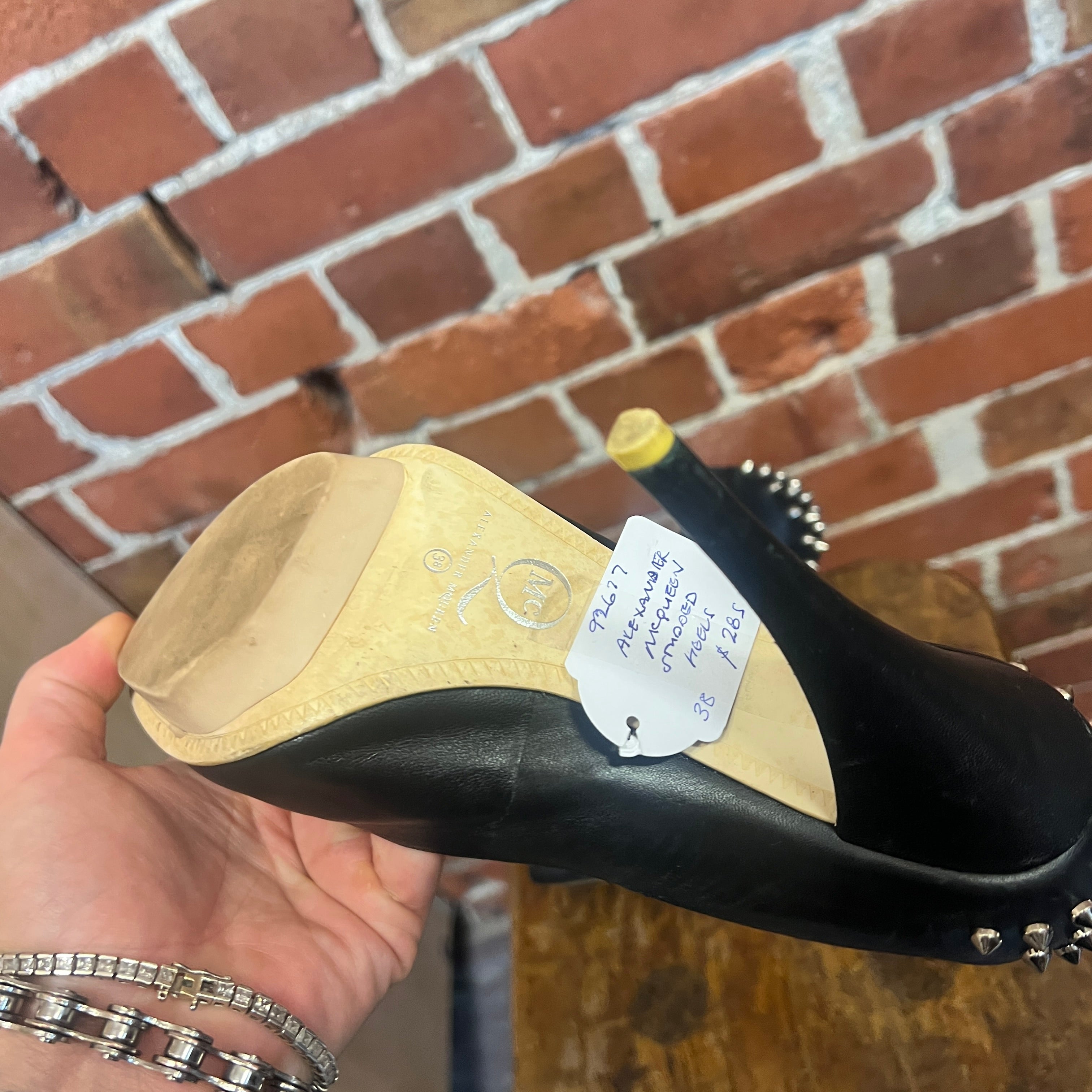 ALEXANDER MCQUEEN studded leather heels 39