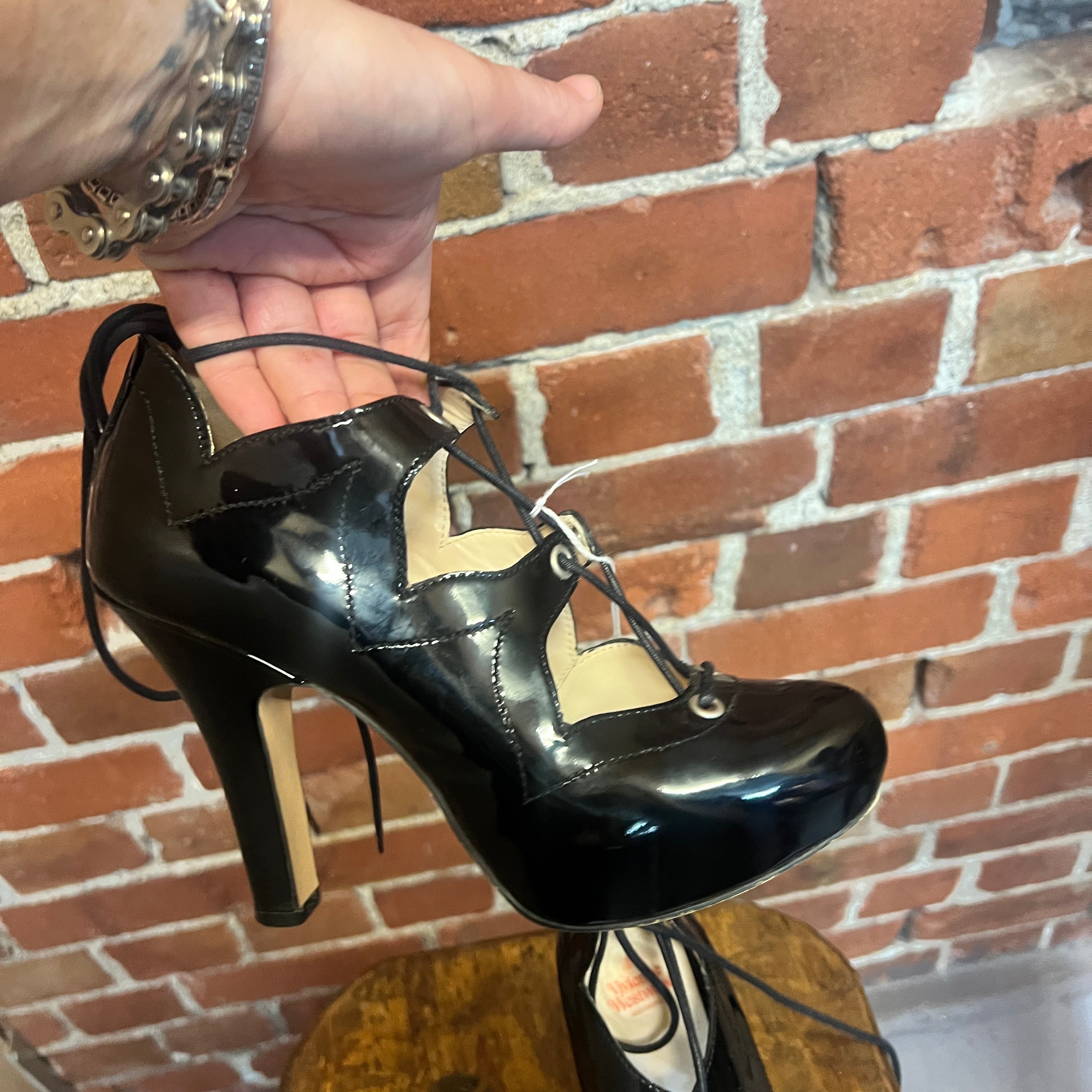 VIVIENNE WESTWOOD patent lace up shoes