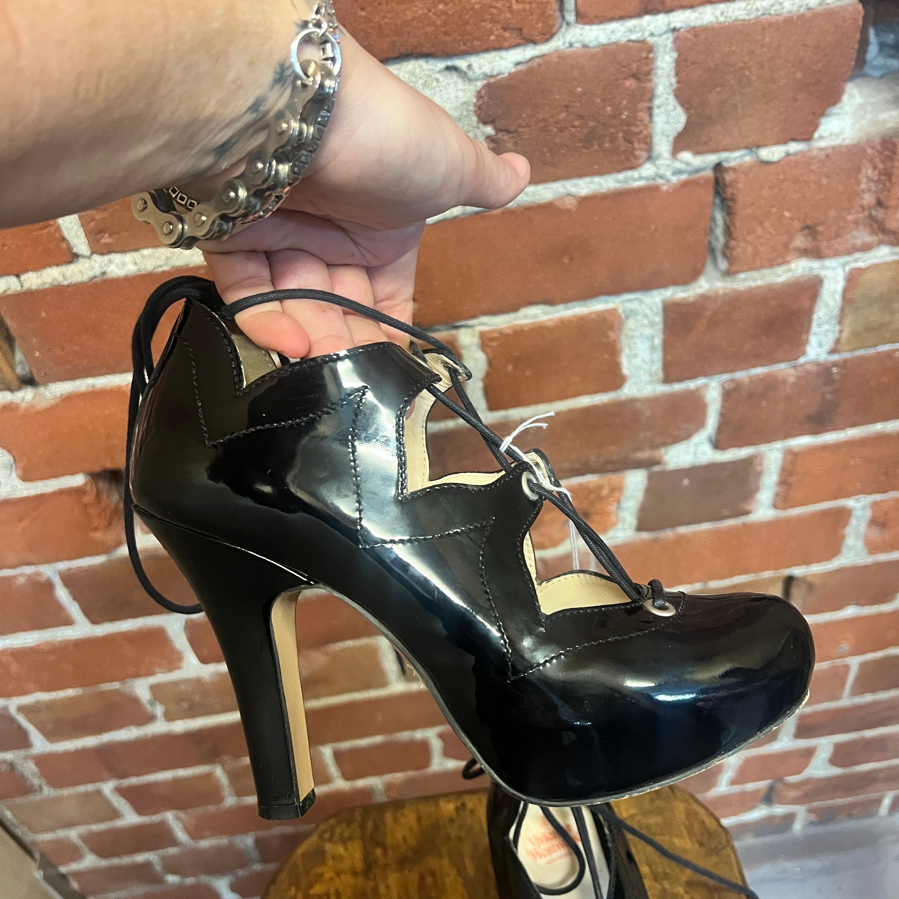 VIVIENNE WESTWOOD patent lace up shoes