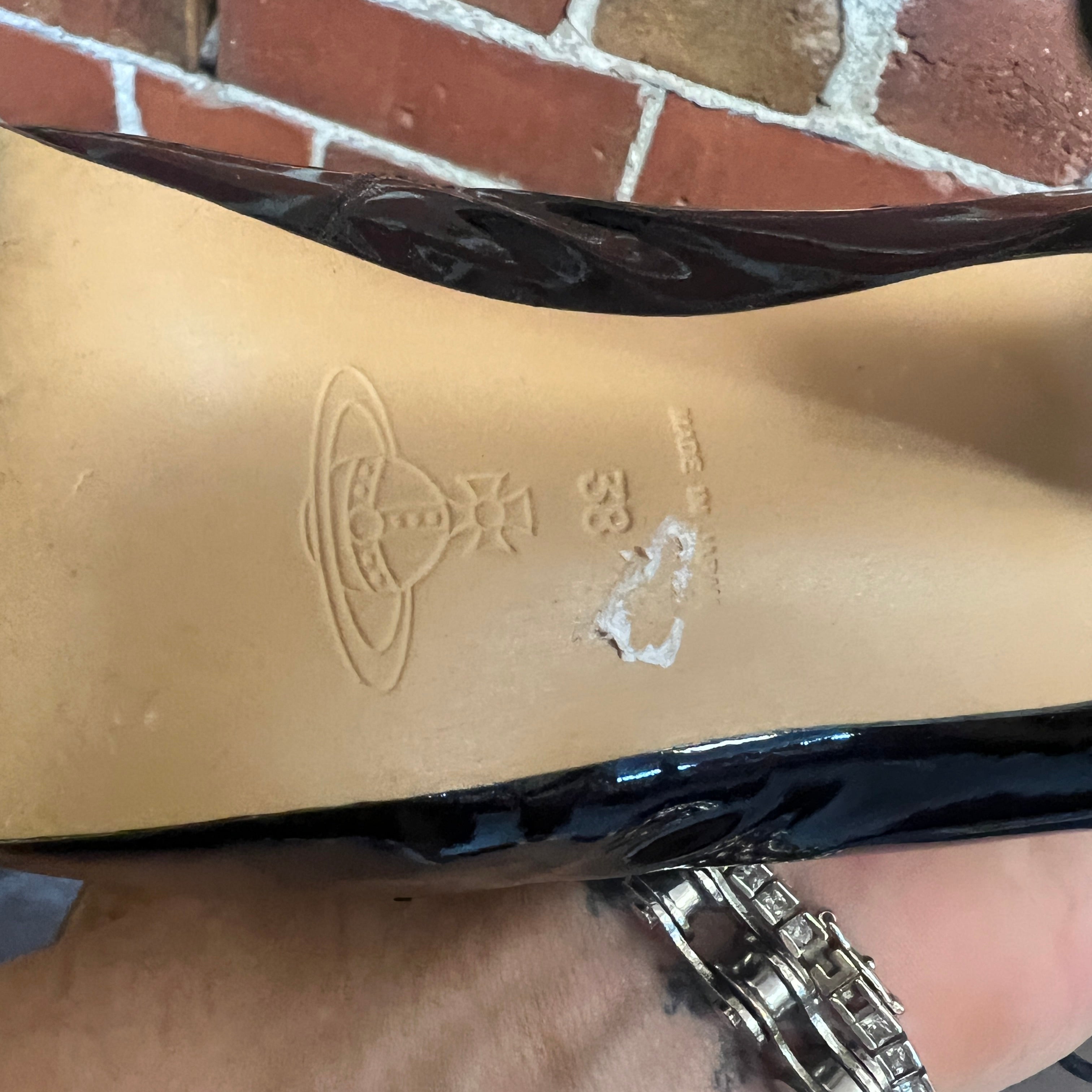 VIVIENNE WESTWOOD patent lace up shoes