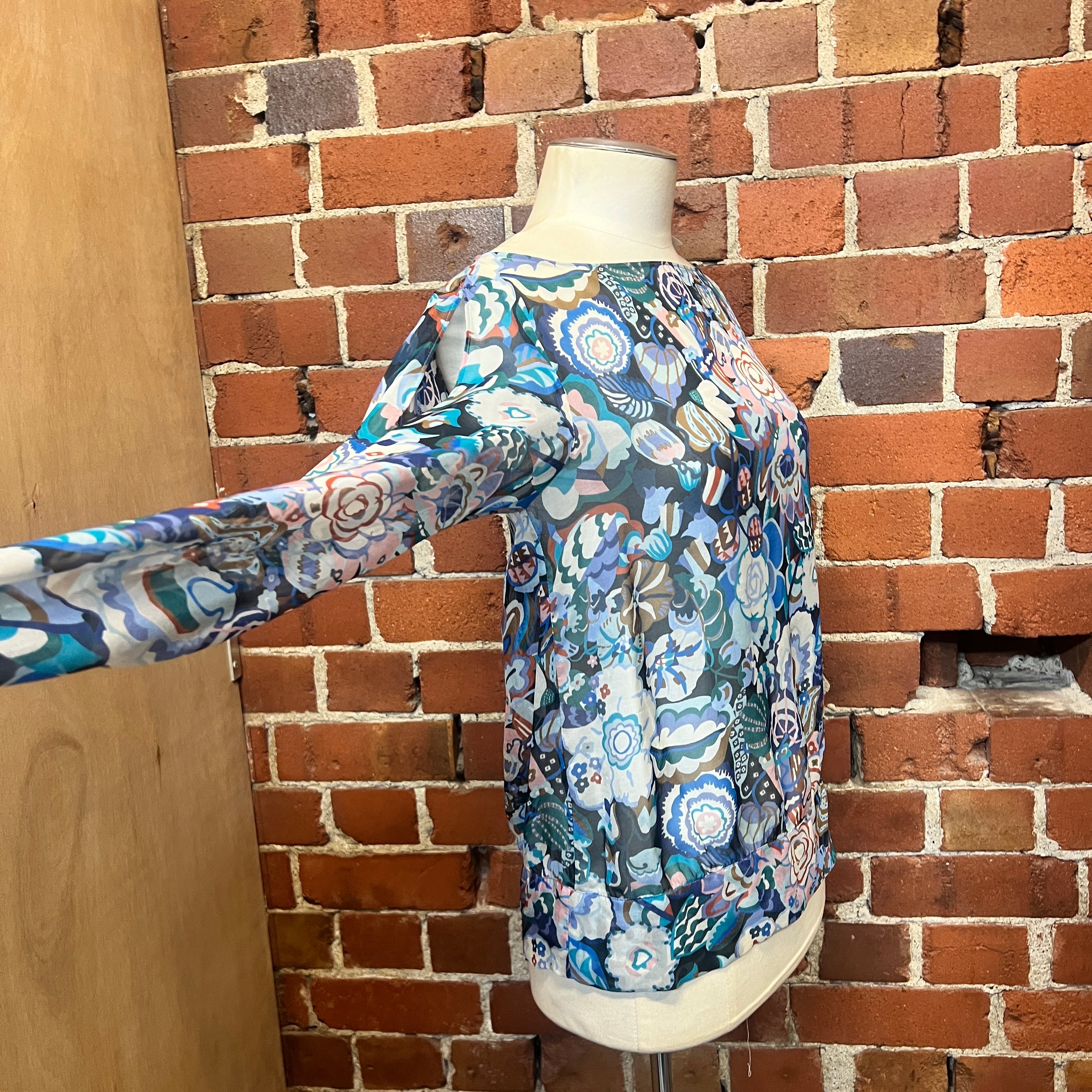 HELEN CHERRY silk top