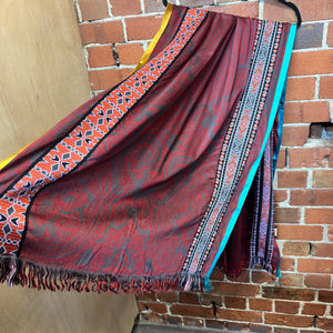 ETRO NWT Woven Italian shawl