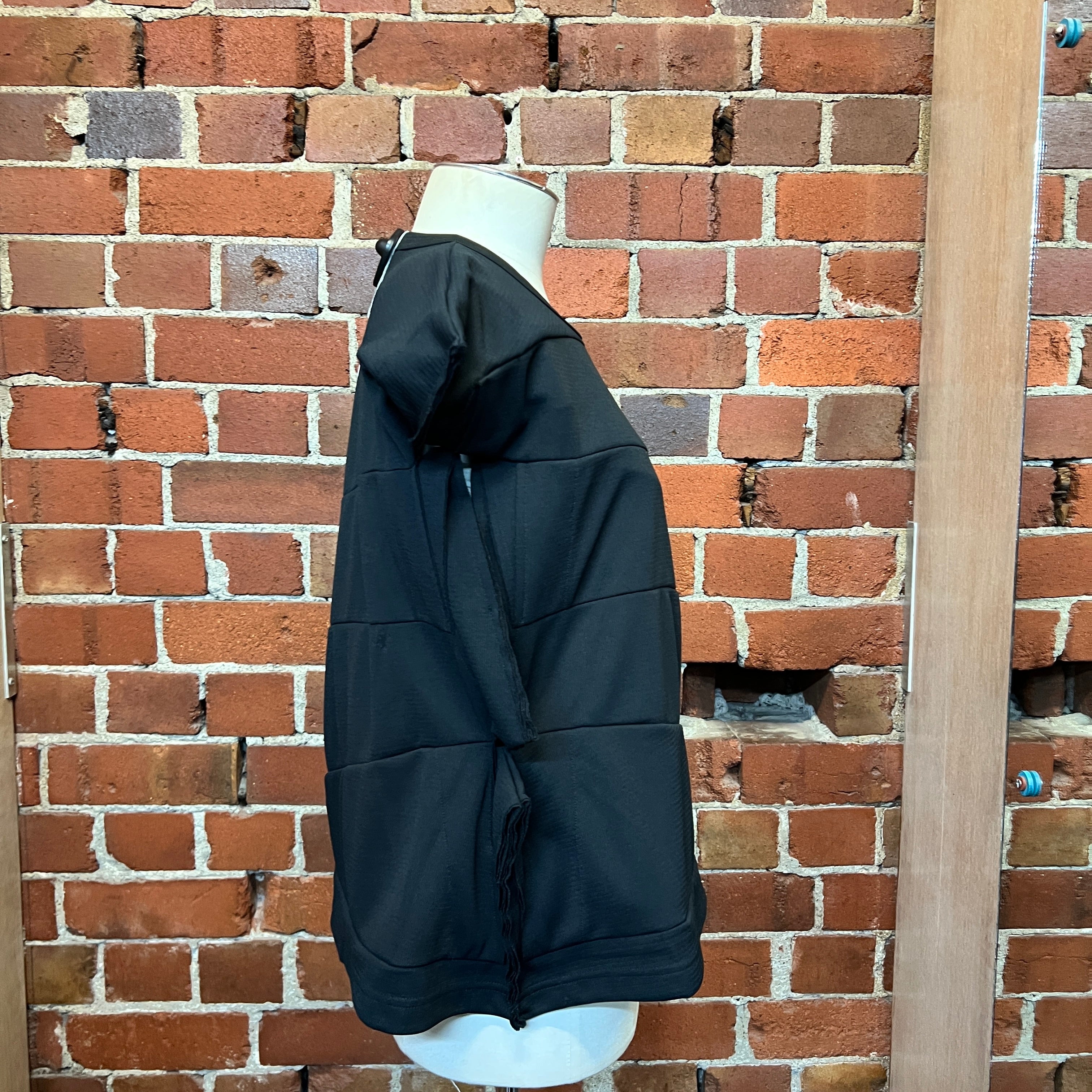 COMME DES GARCONS structured top