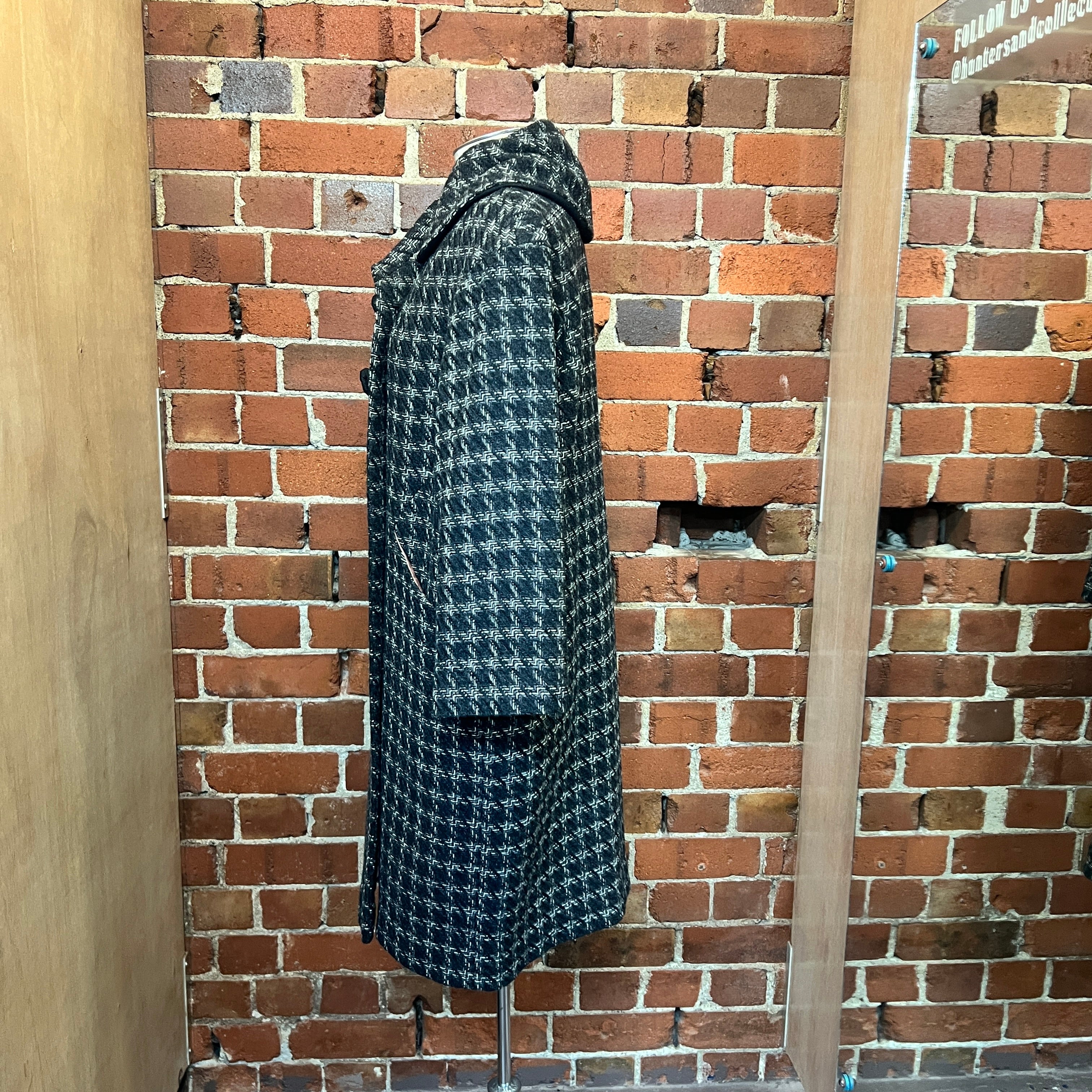 SHARONA CRAIG Wool tweed coat