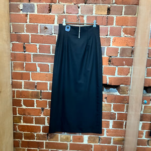 WYNN HAMLYN fine wool skirt