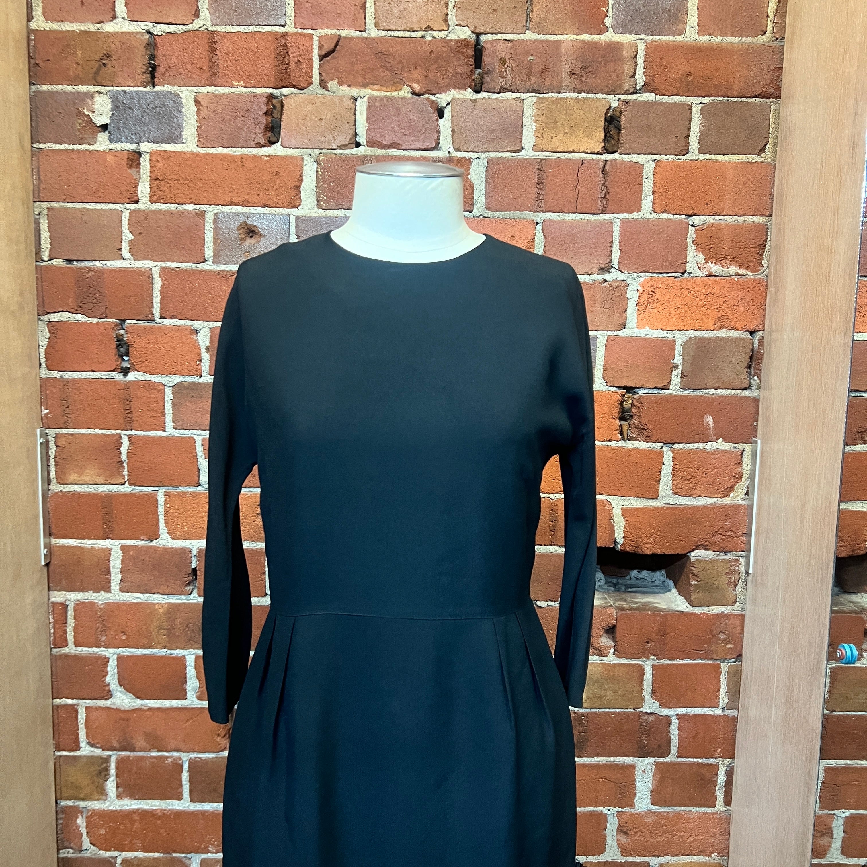 MARTIN MARGIELA REPRODUCTION OF OLD GARMENTS