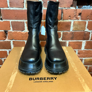 BURBERRY chunky leather boots 40