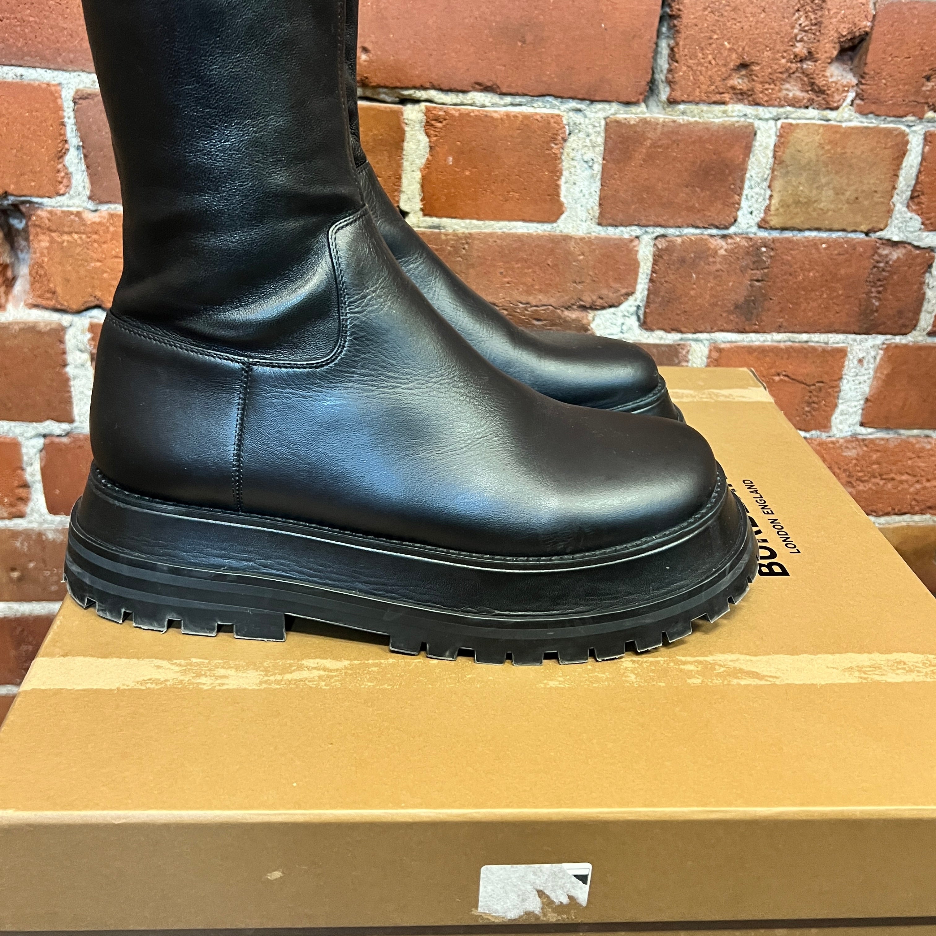 BURBERRY chunky leather boots 40