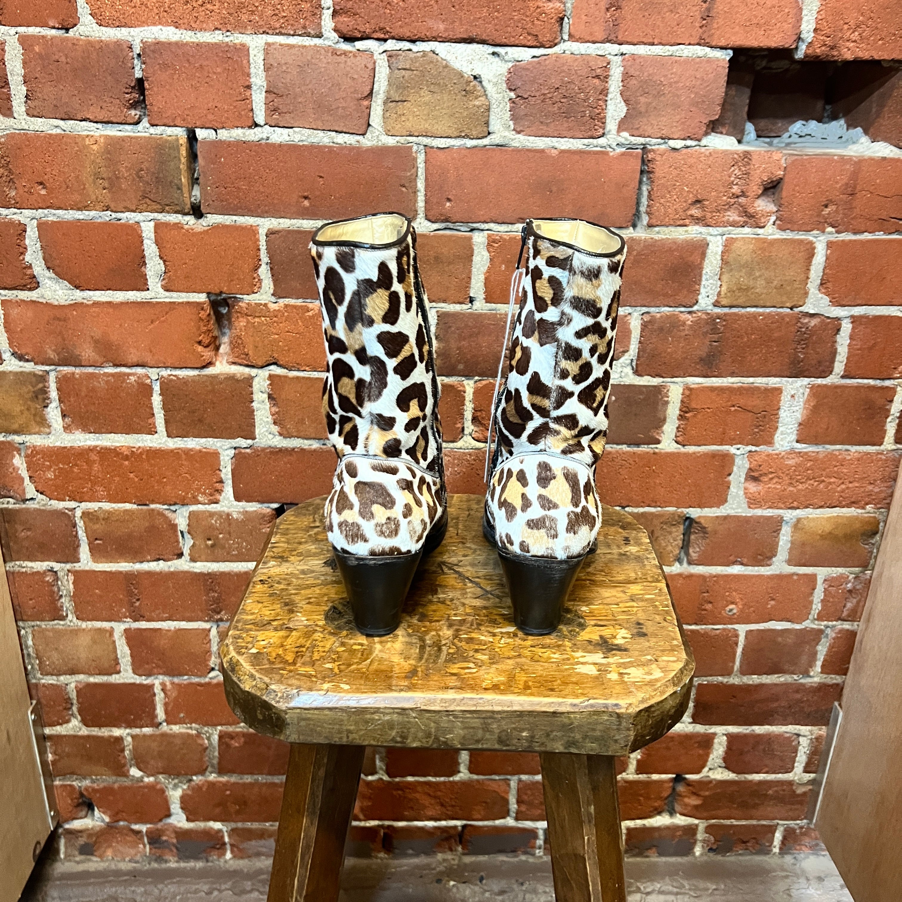 LEAOPRD pony hair western boots 39