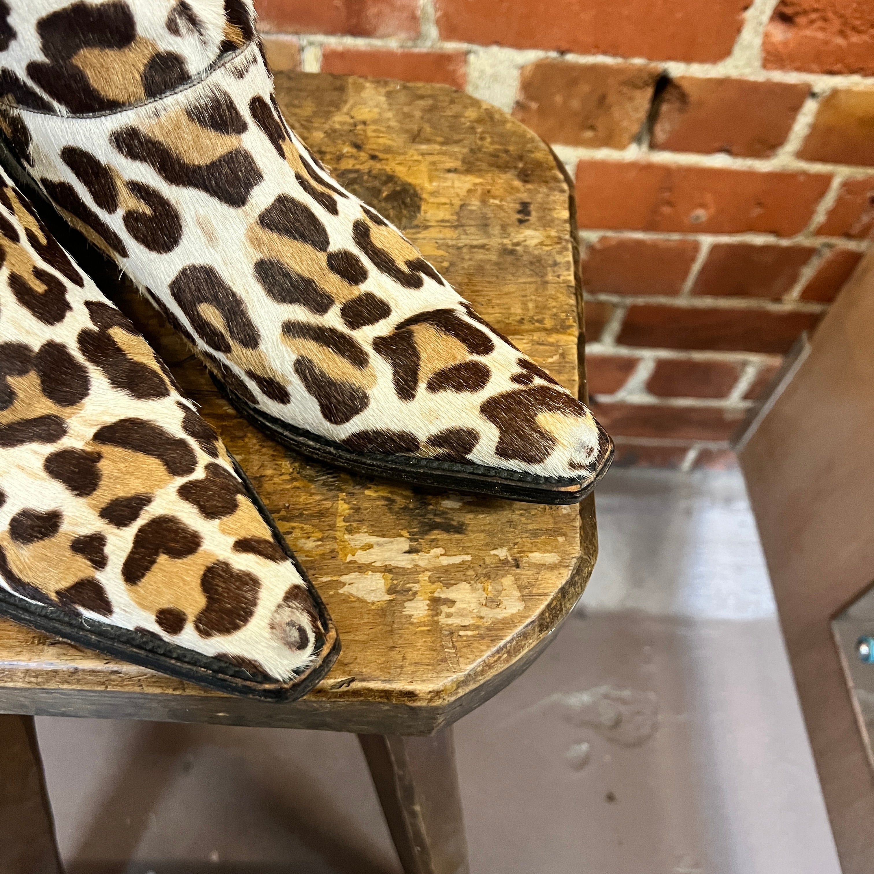 LEAOPRD pony hair western boots 39