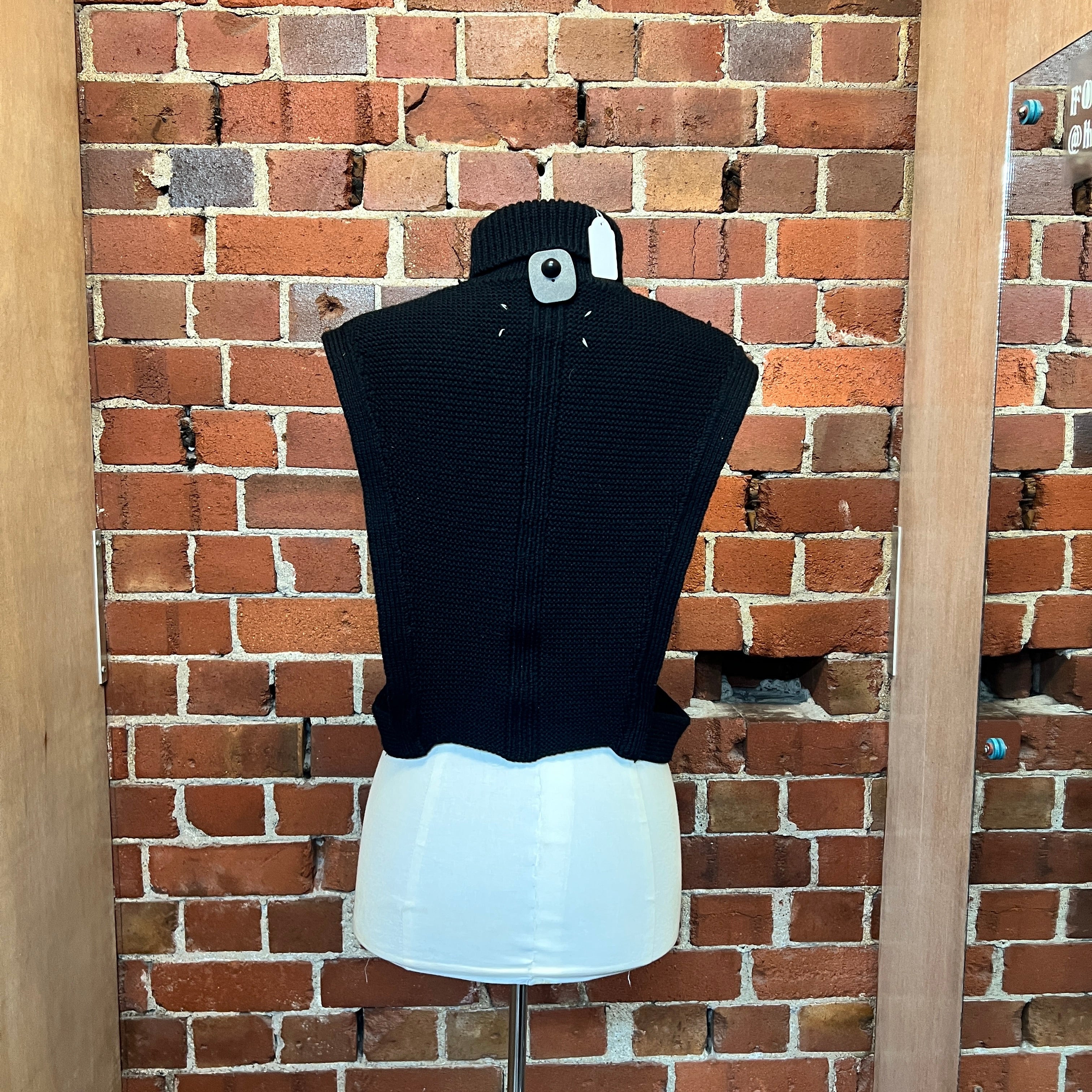 MARTIN MARGILEA "miss Deanna' 1990's wool top