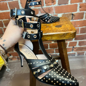 GUCCI leather bondage heels 37