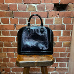 LOUIS VUTTION ALMA EPI leather handbag