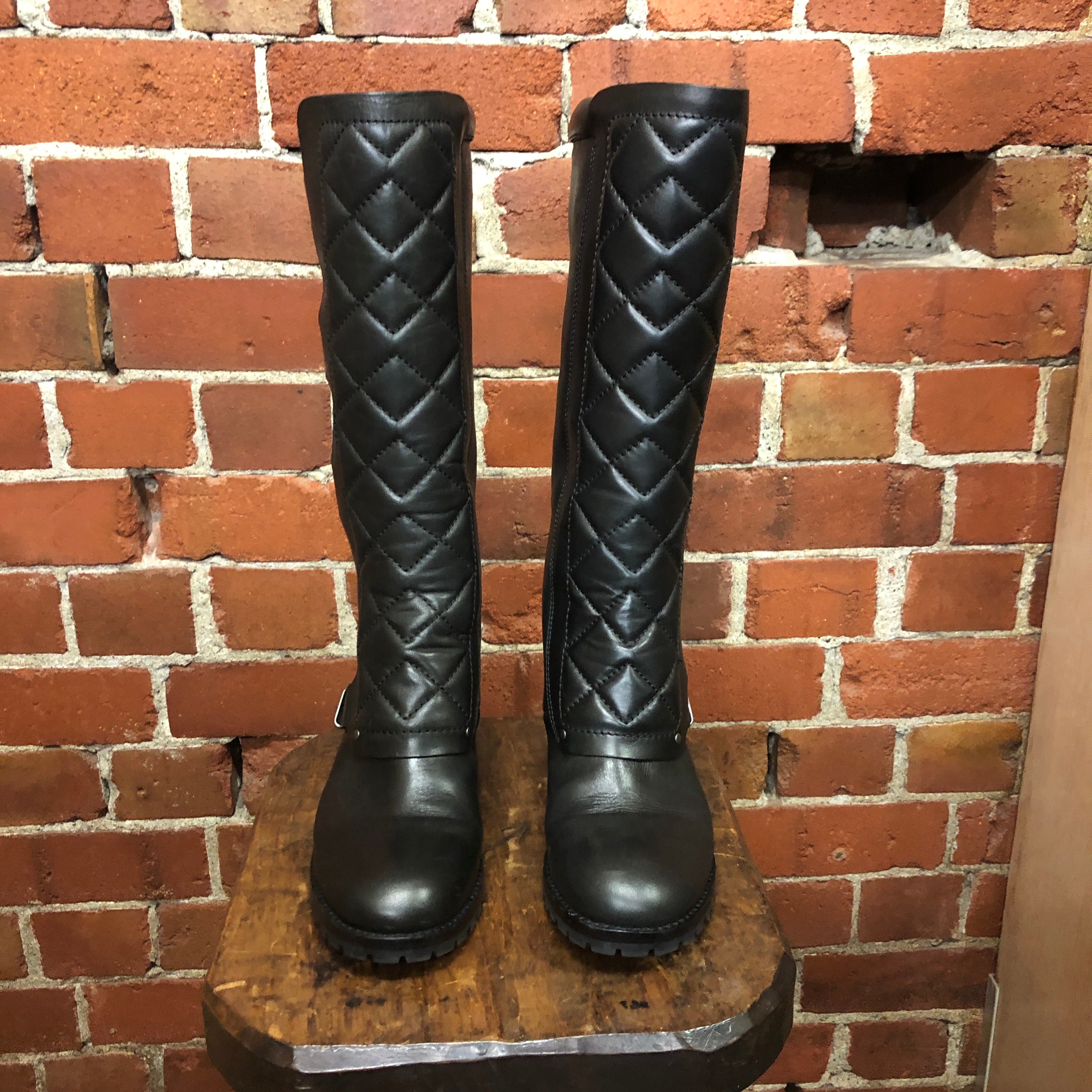 MARC JACOBS quilted leather boots 39.5