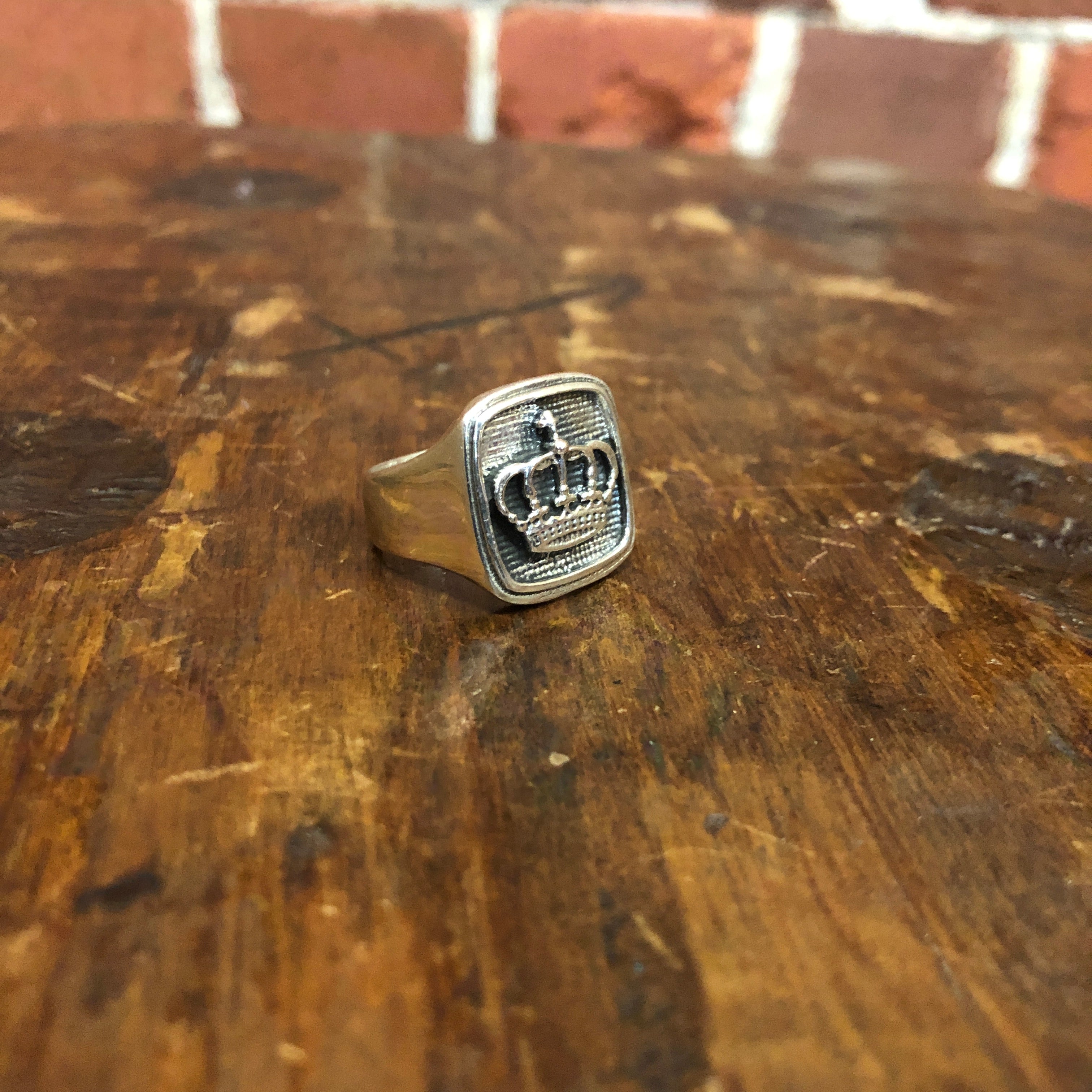 STG SILVER SIGNET crown ring