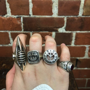 STG SILVER SIGNET crown ring