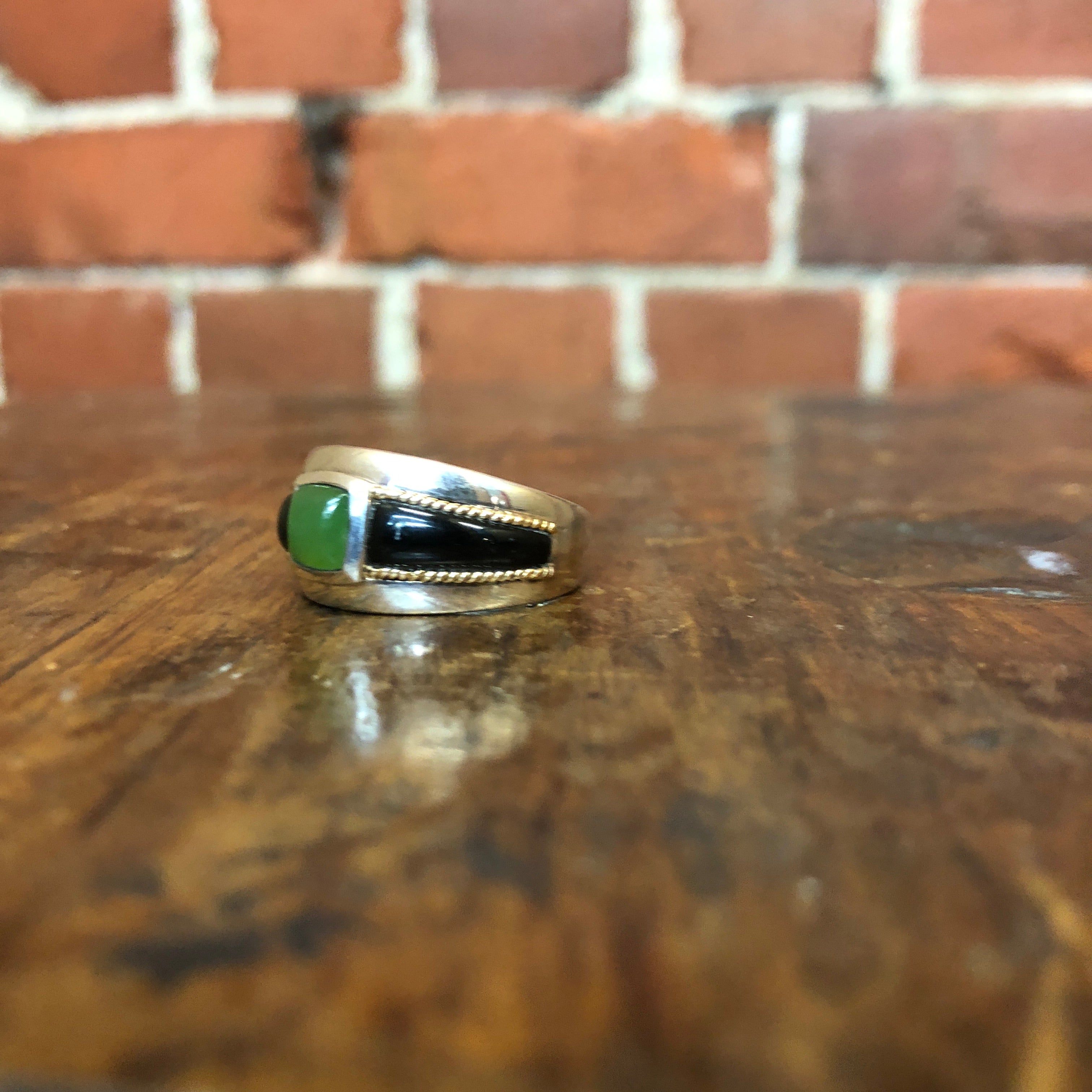 10k Gold, Natural green onyx and sterling silver ring