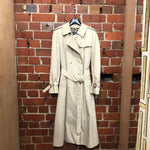 BURBERRY Classic trench coat