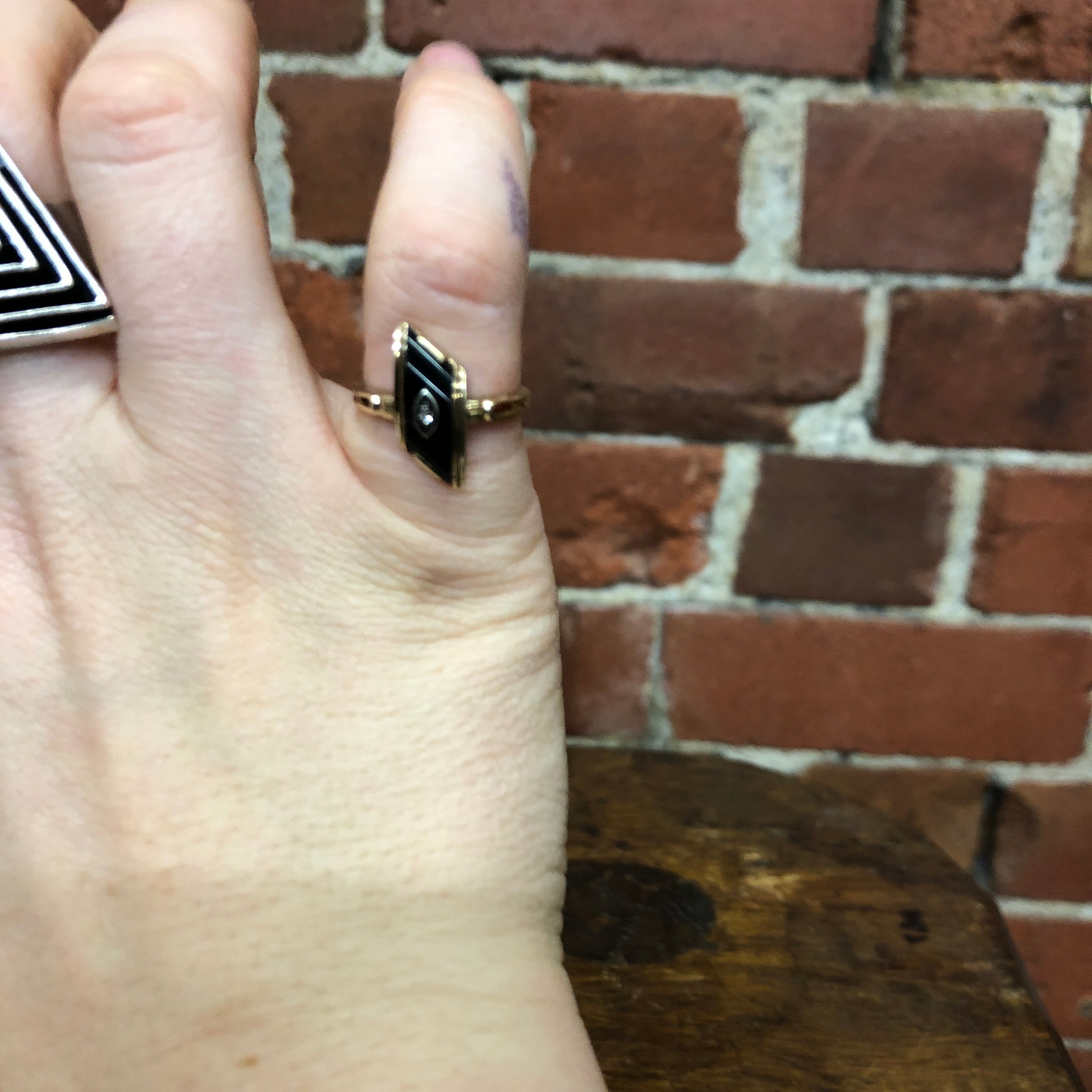 10K GOLD and onyx genuine 1920s ring