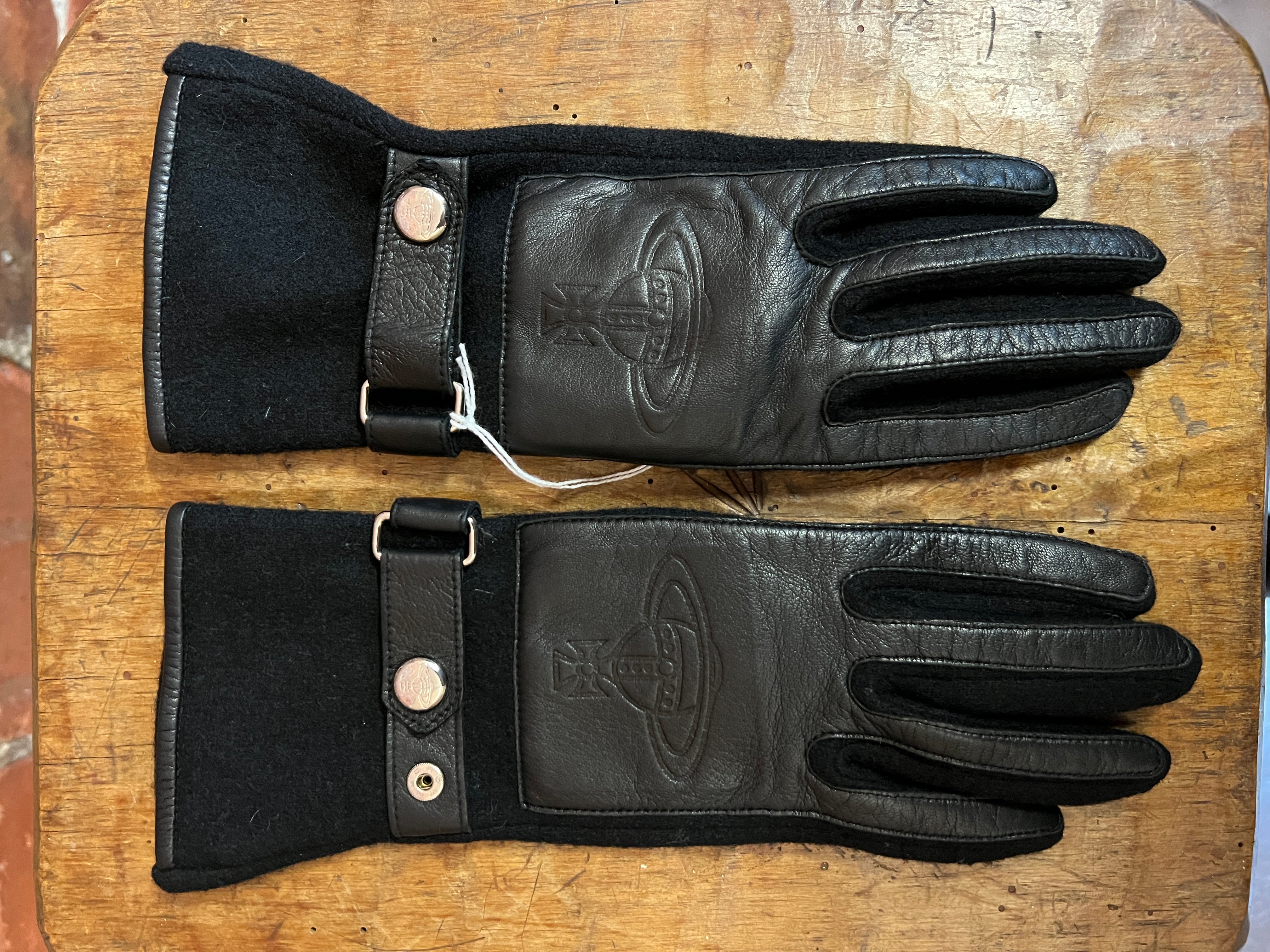 VIVIENNE WESTWOOD leather and wool gloves