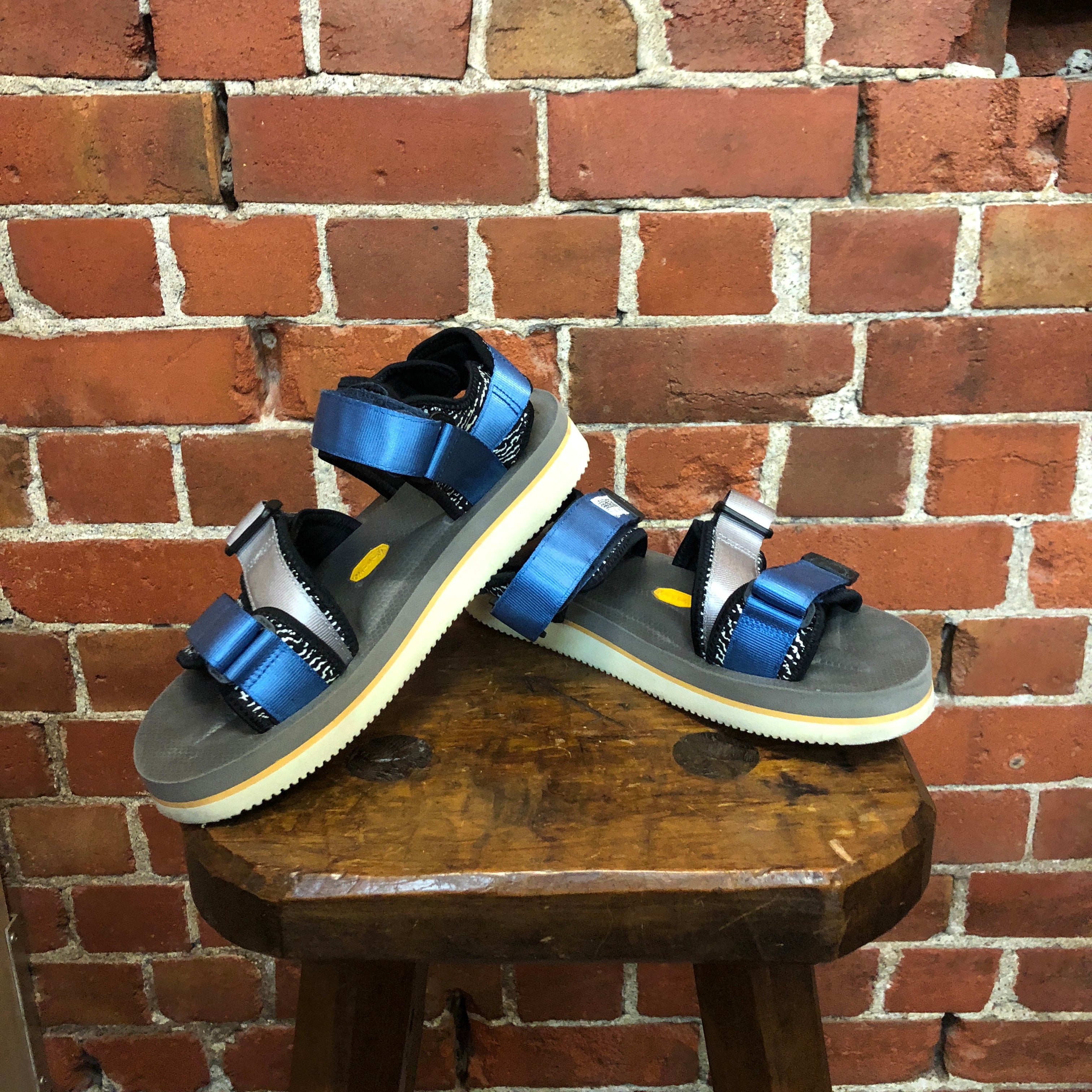 SUIOKOE sandals 40