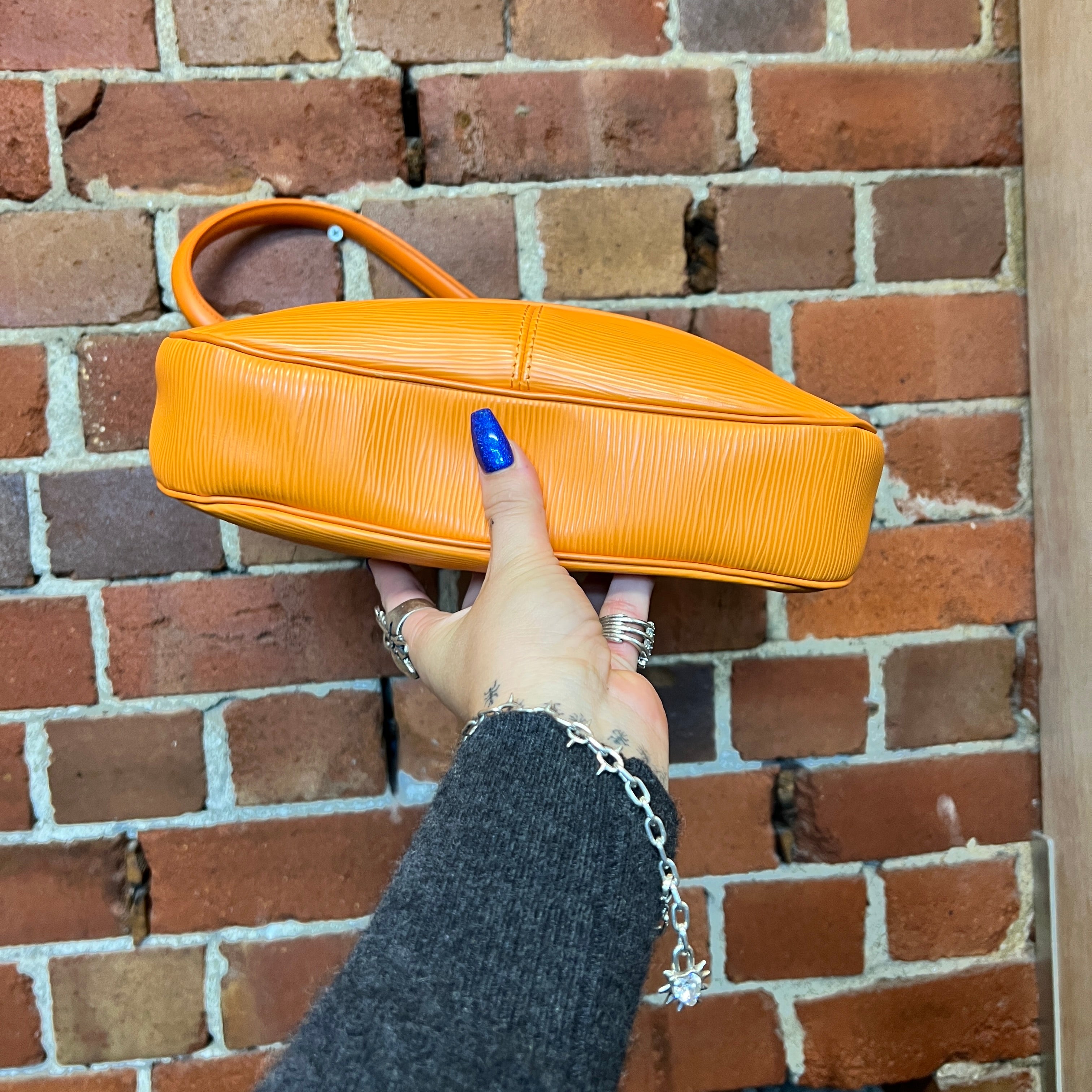 LOUIS VUTTION EPI leather clutch – Wellington Hunters and Collectors