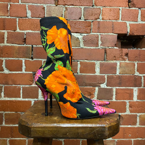 BALENCIAGA floral knife sock boots 40