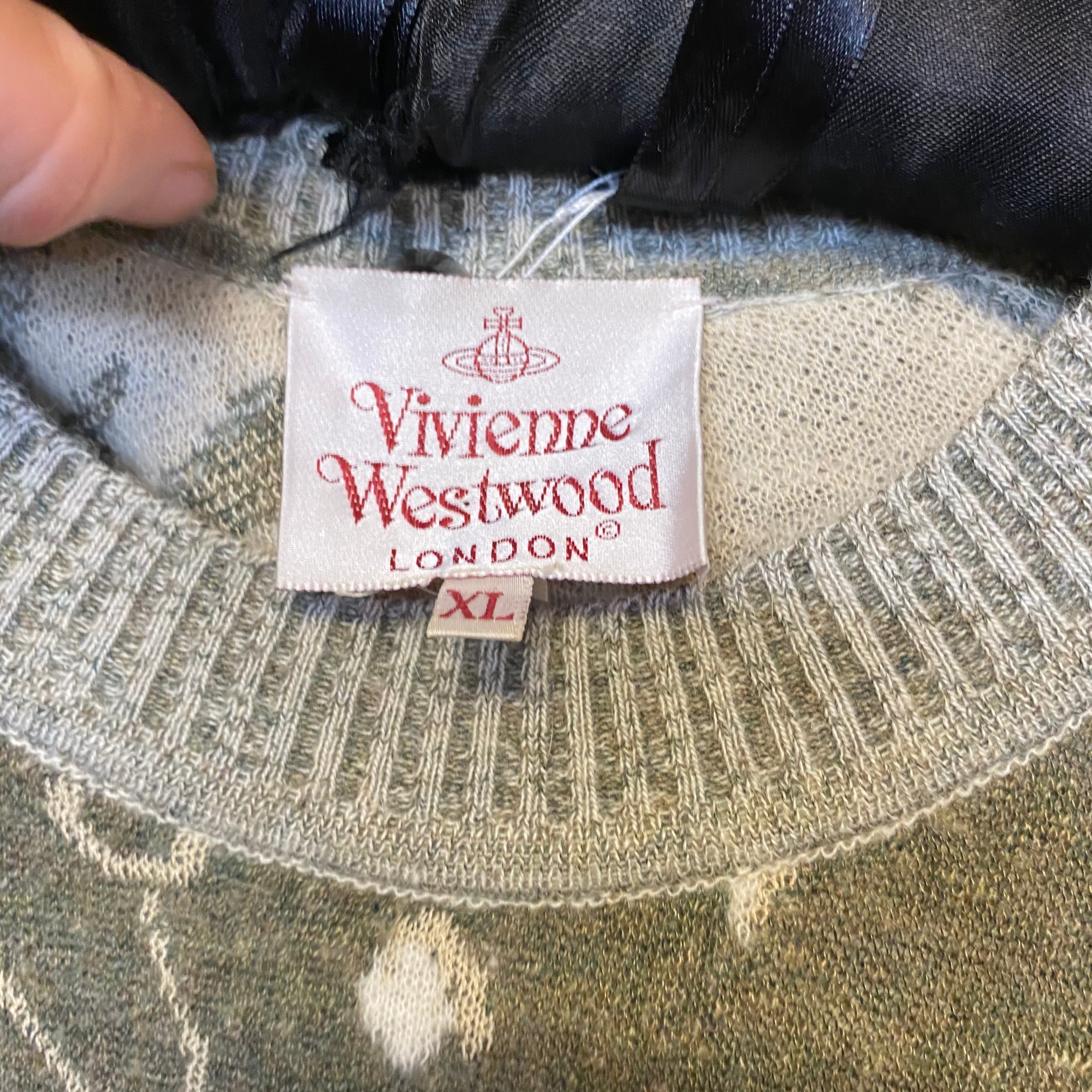 VIVIENNE WESTWOOD wool blend, glove jumper!