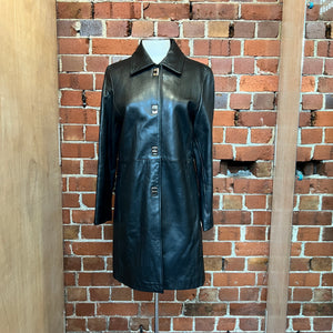USA DESIGNER leather coat with cool clasps