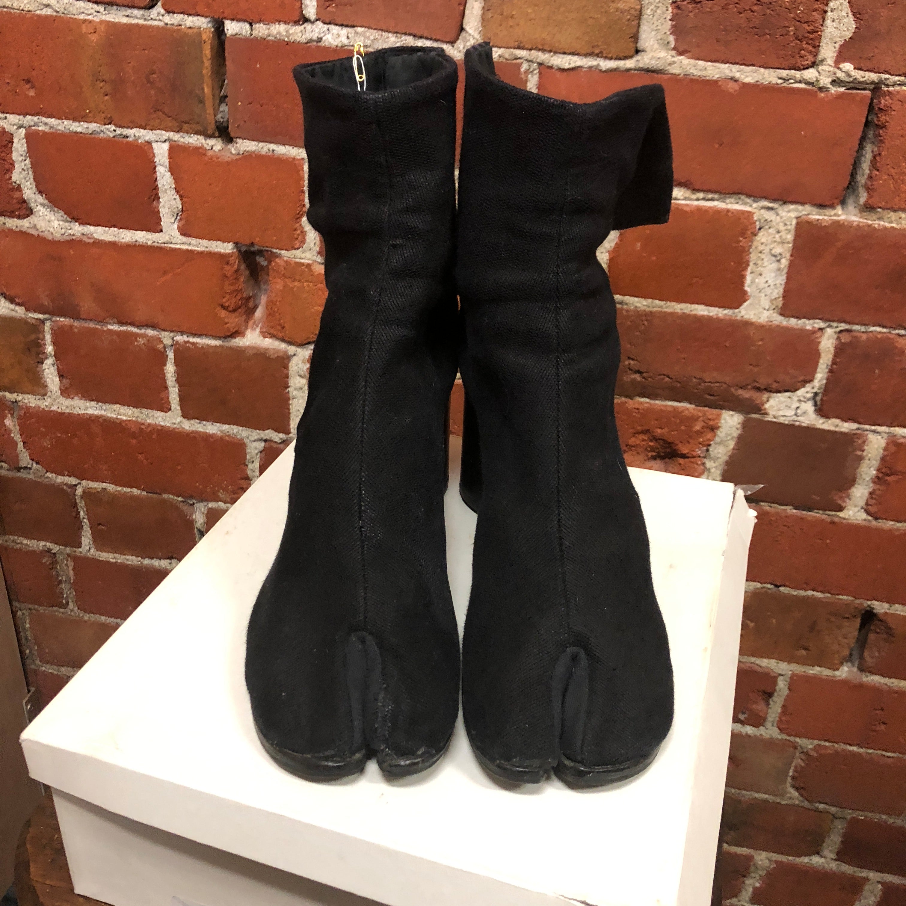 MARGIELA early 2000s Tabi boots 42