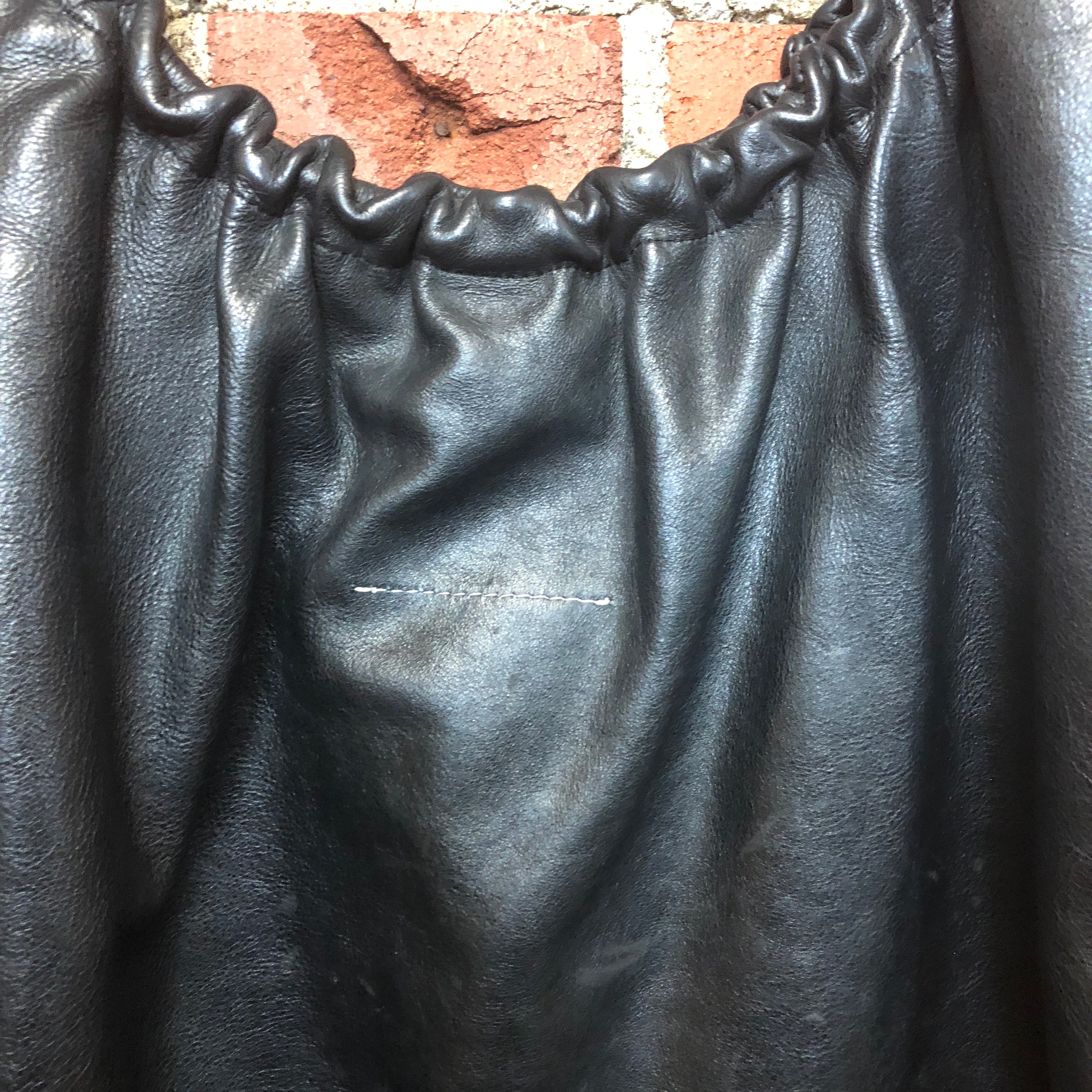 MARTIN MARGIELA leather hoop 2000s handbag