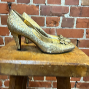 MOSCHINO Cheap n Chic gold pumps 39 Wellington Hunters and Collectors