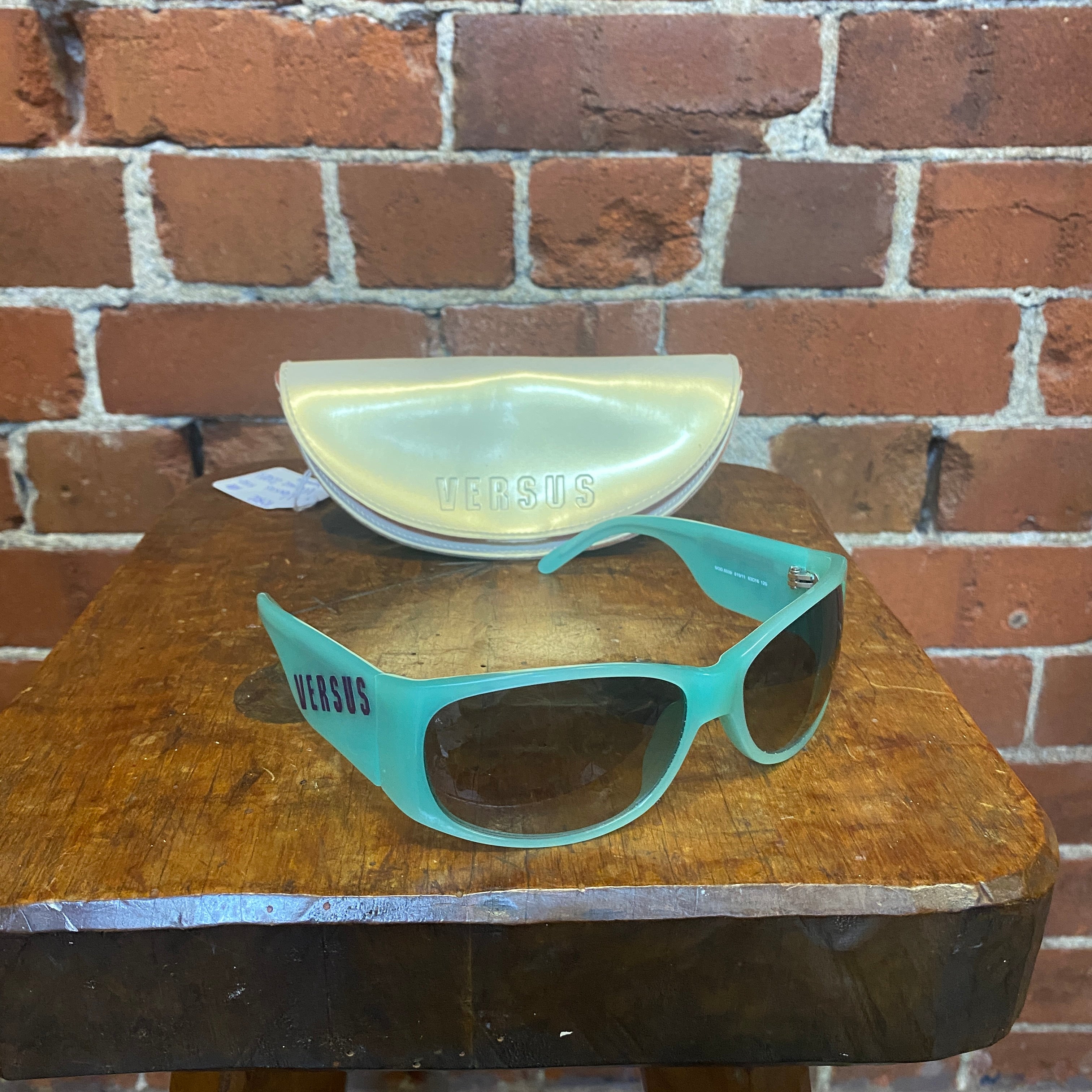 VERSACE VERSUS 2000's sunglasses
