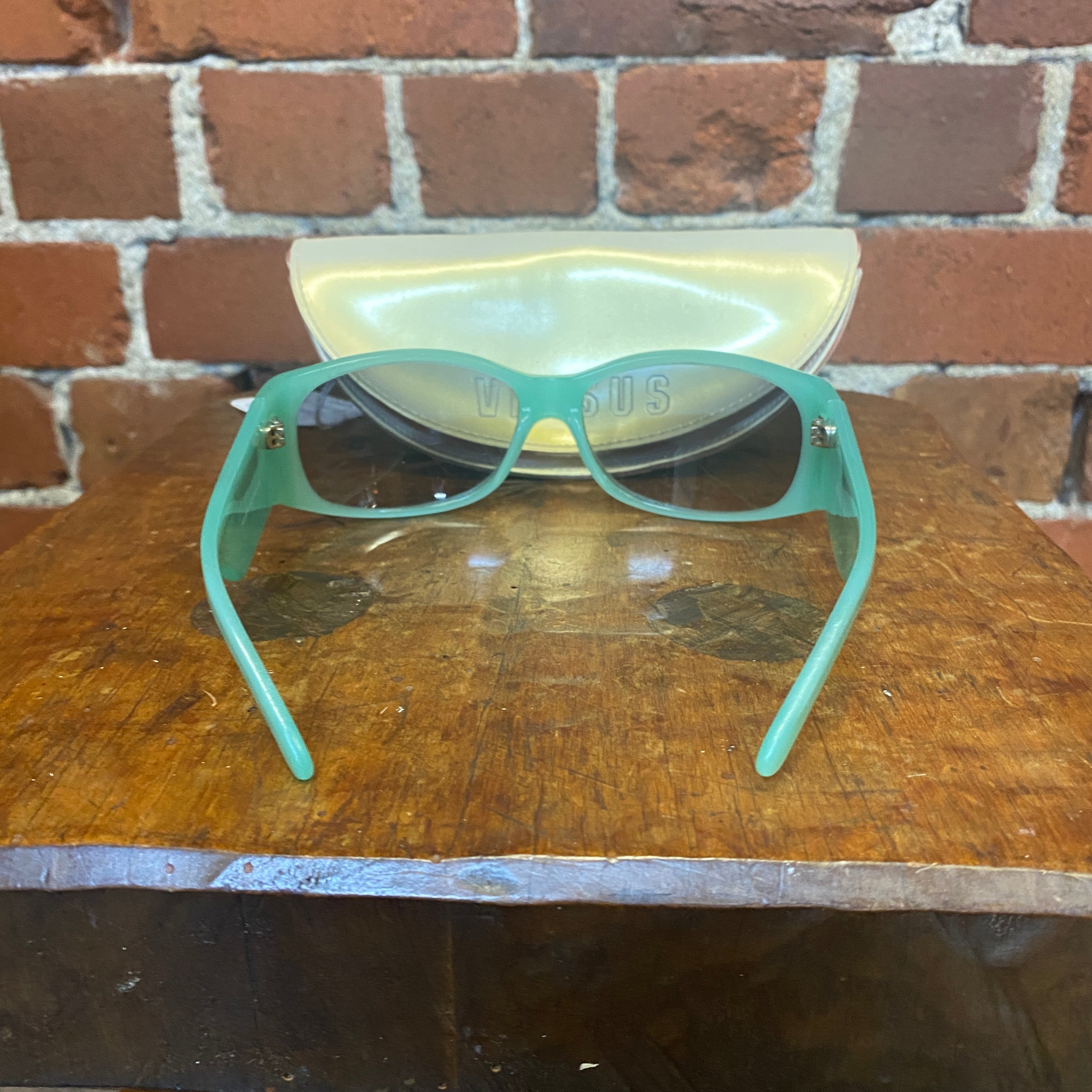 VERSACE VERSUS 2000's sunglasses