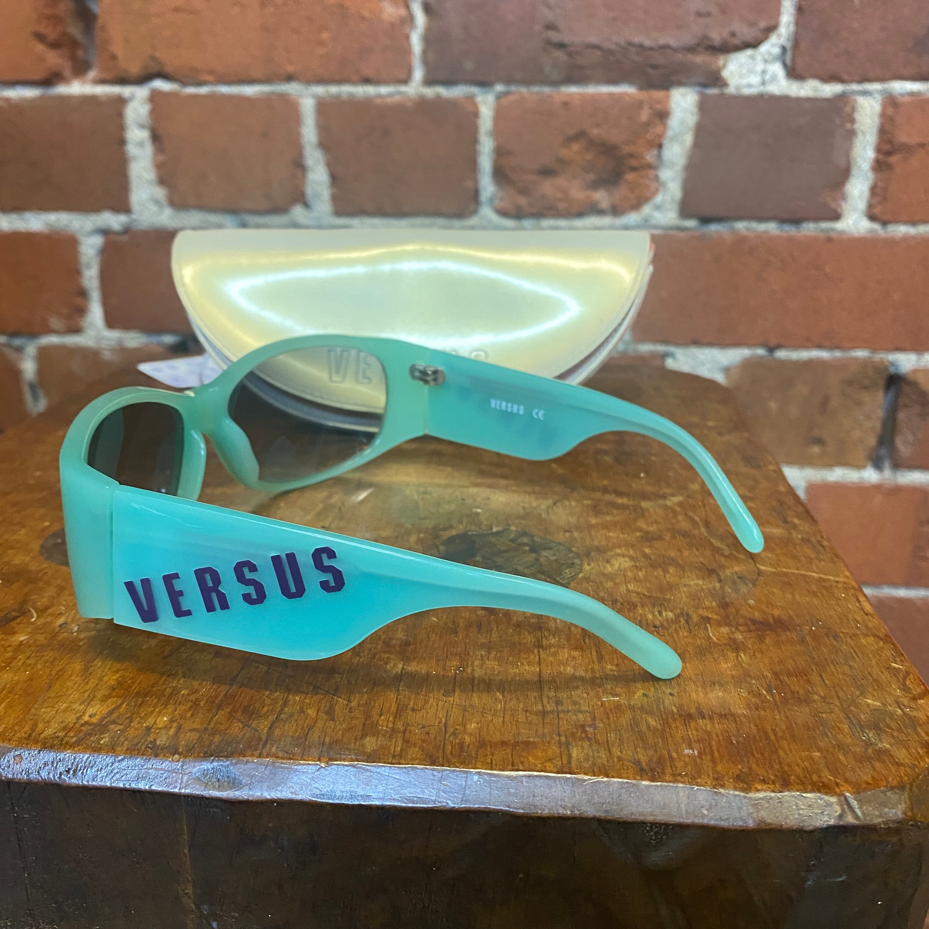 VERSACE VERSUS 2000's sunglasses