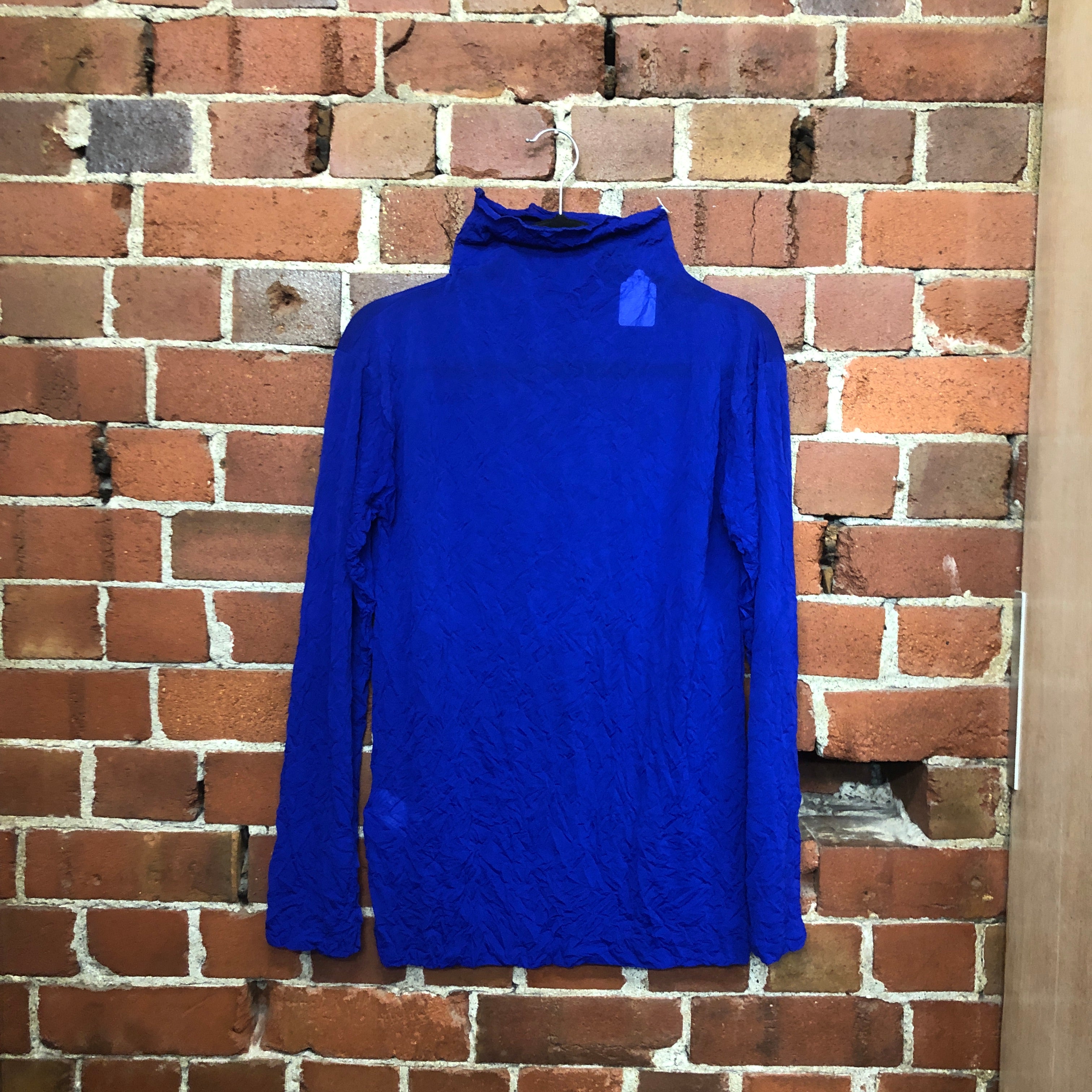 ISSEY MIYAKE crinkle polo top