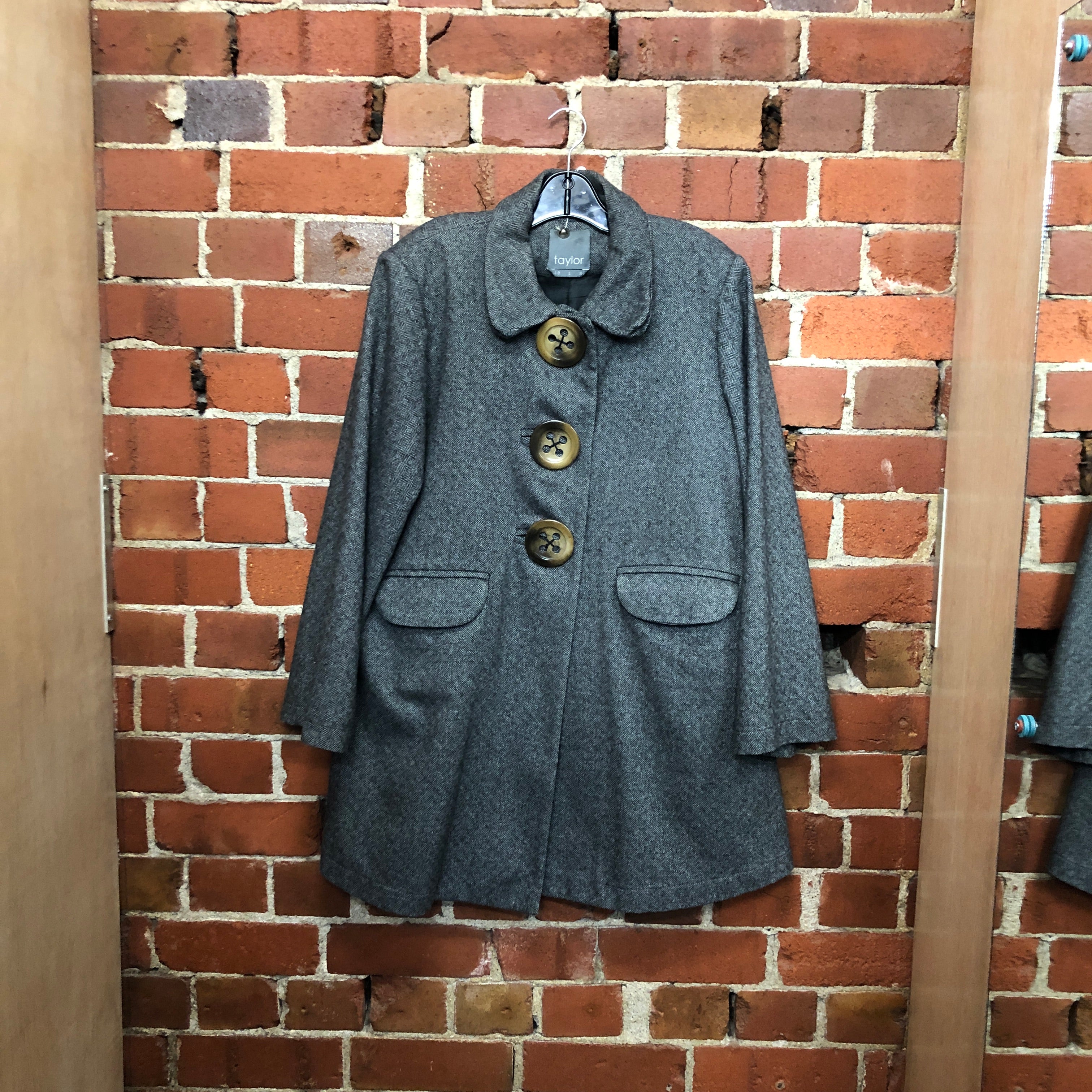 TAYLOR wool coat L