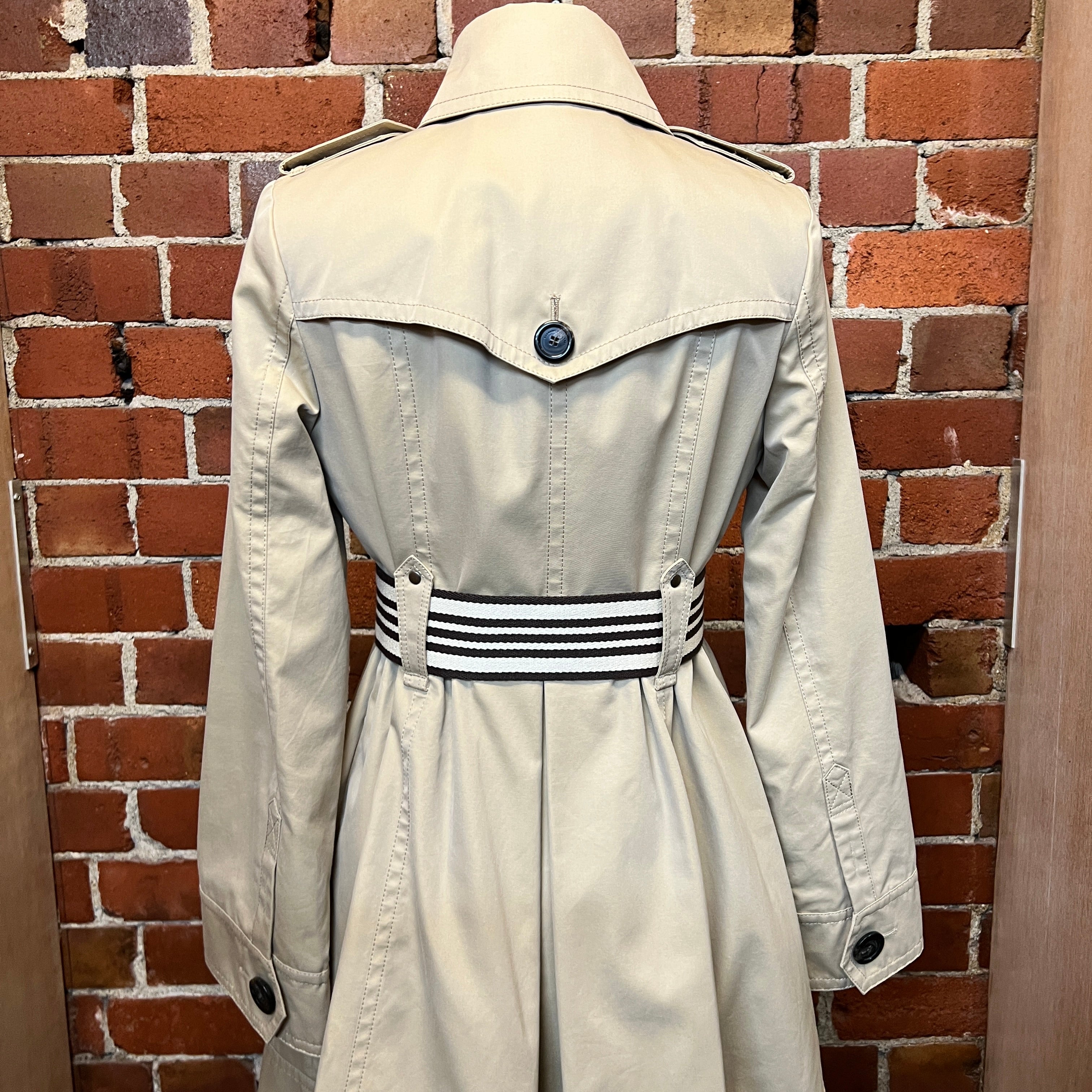 BURBERRY trench coat