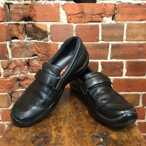 PRADA leather 1990s loafers