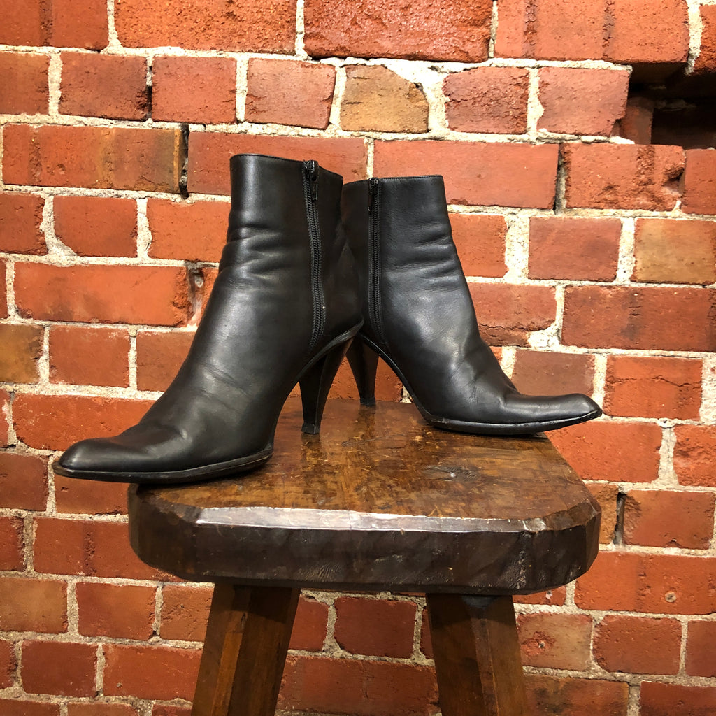 1990s leather boots 39