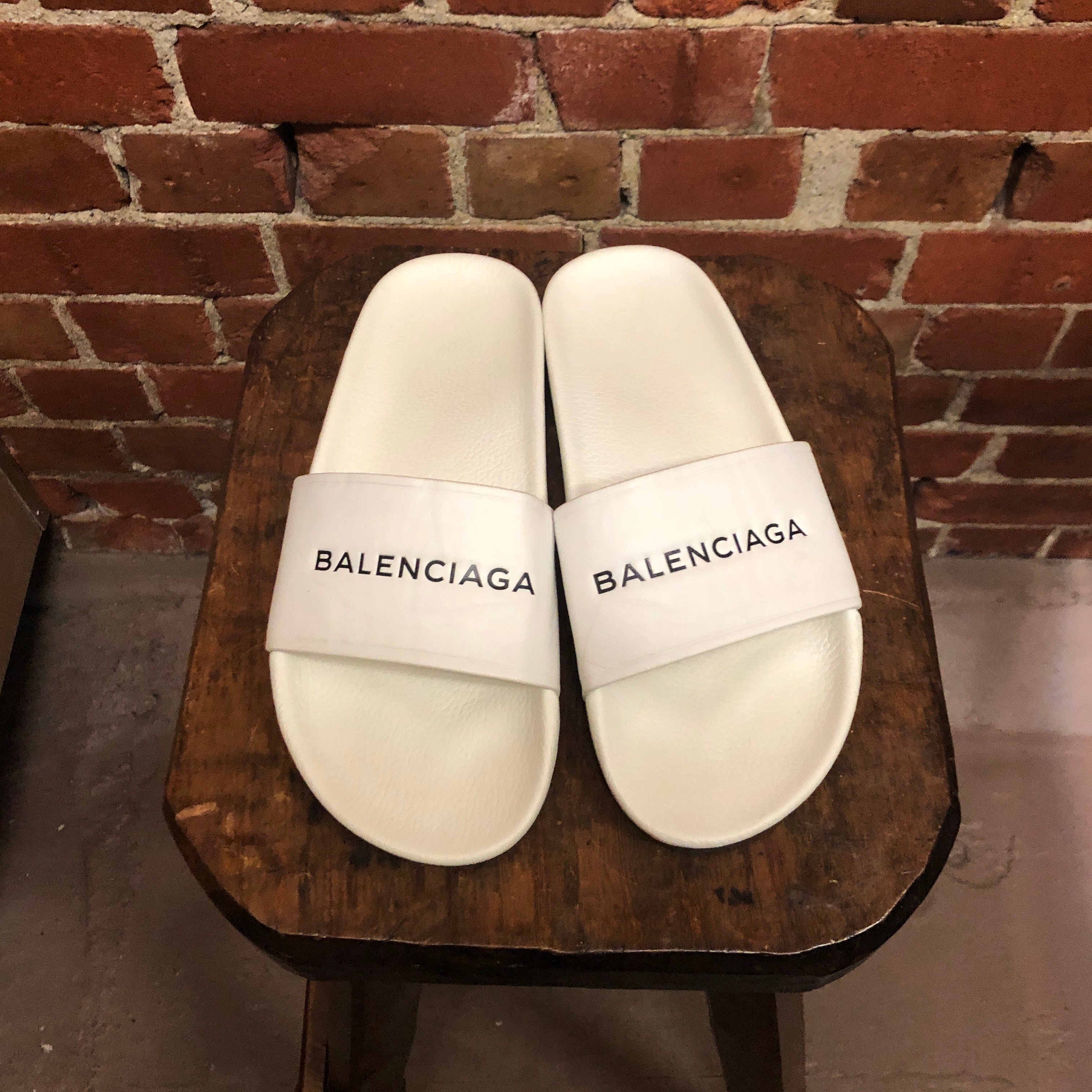 BALENCIAGA leather slides